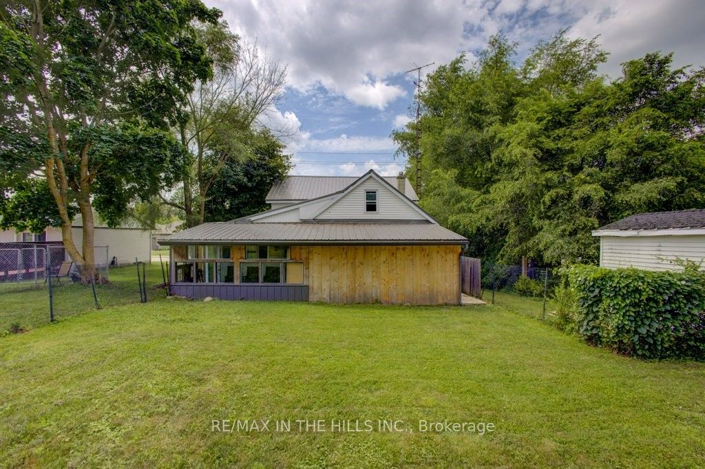 257 Elgin Street S Property Photo 35