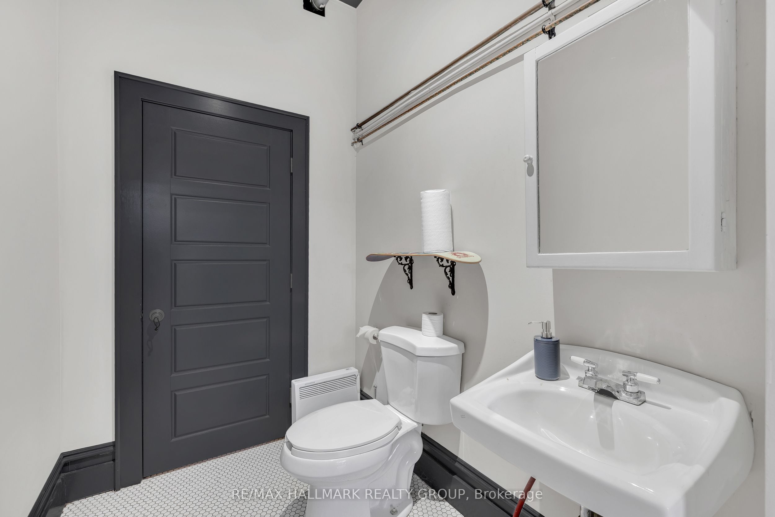 1309 Wellington Street Property Photo 18