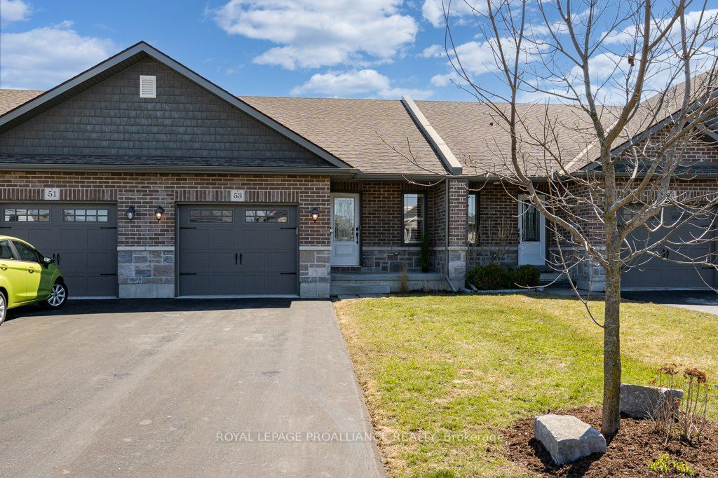 K8v 0e2 Real Estate Listings Main Image