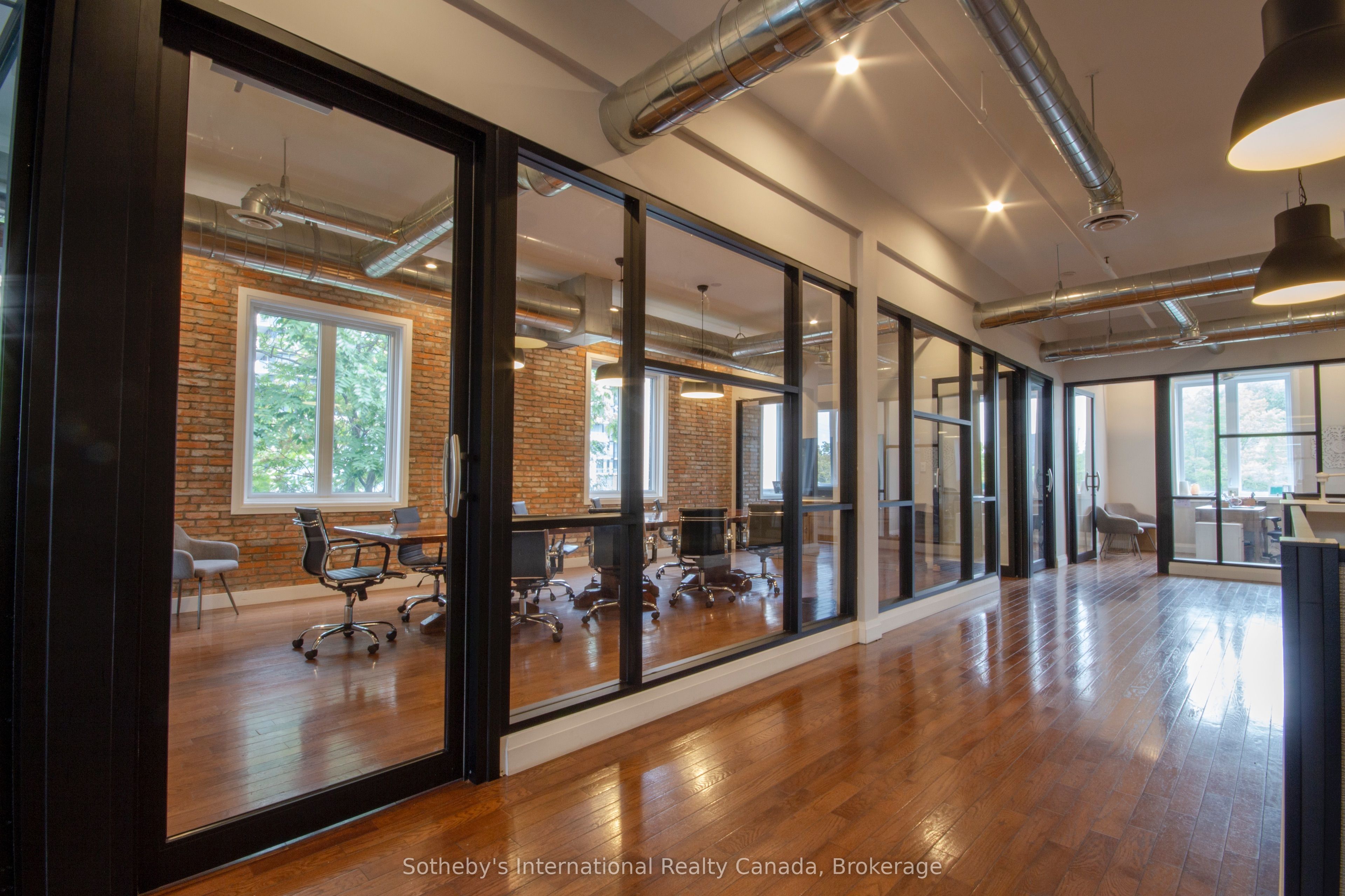 15 Wellington Street Property Photo 15