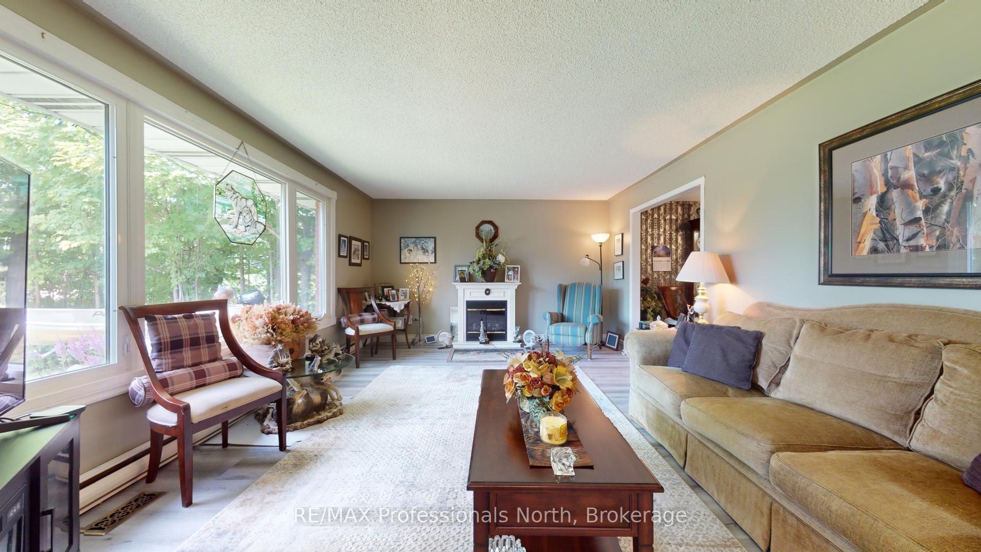 3 Oak Street Property Photo 4