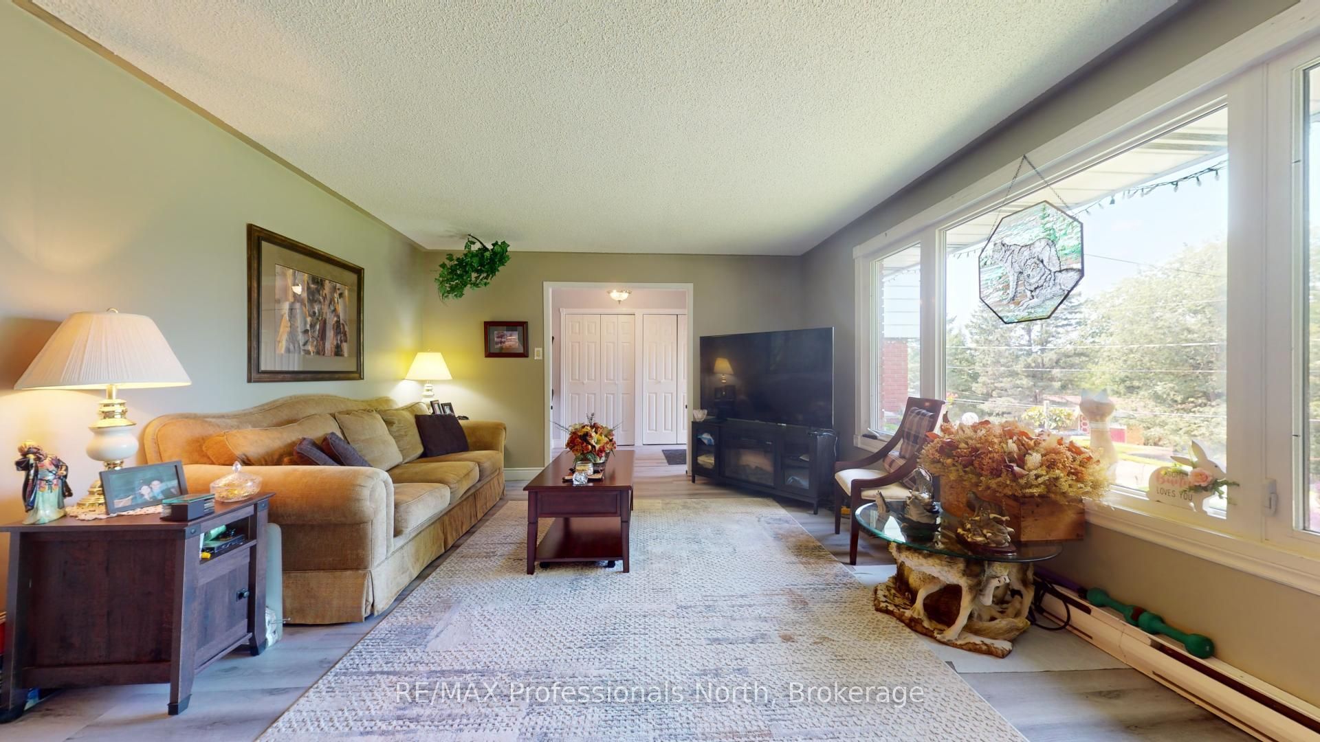 3 Oak Street Property Photo 10
