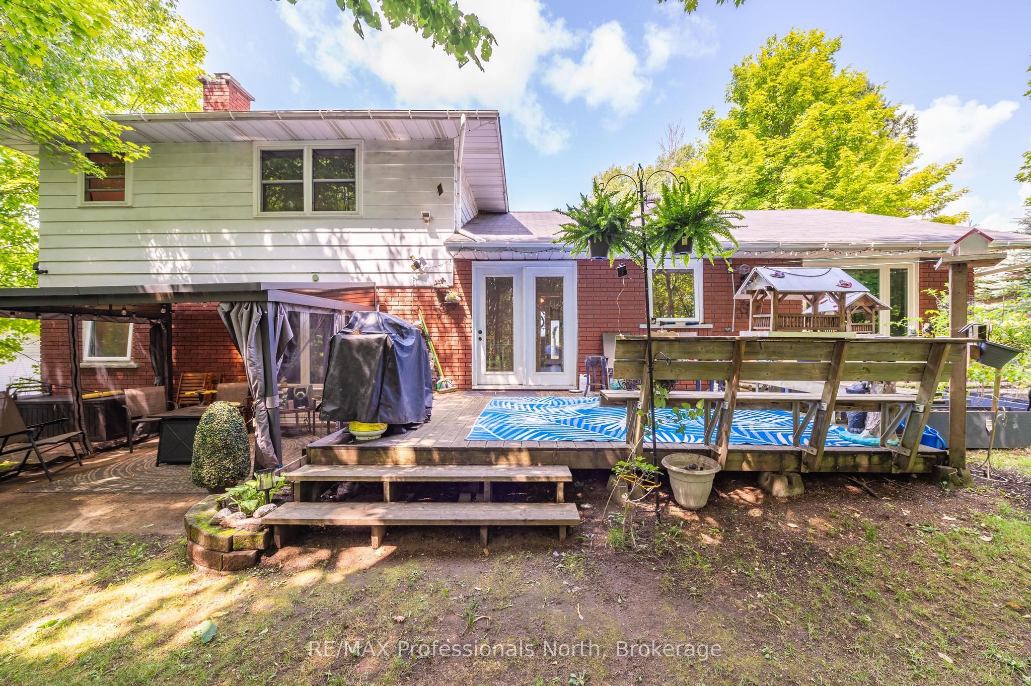 3 Oak Street Property Photo 20