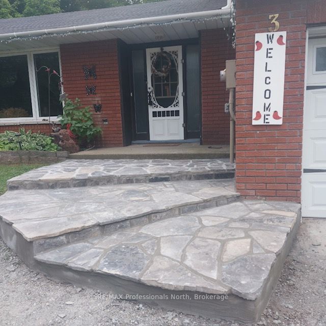3 Oak Street Property Photo 42