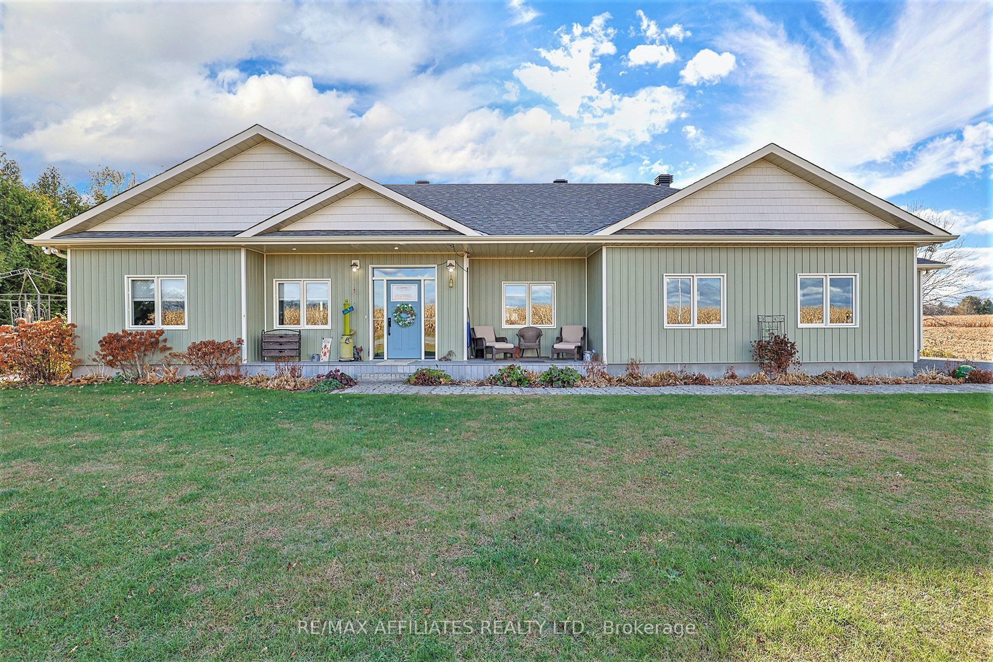 100 Summers Road Property Photo