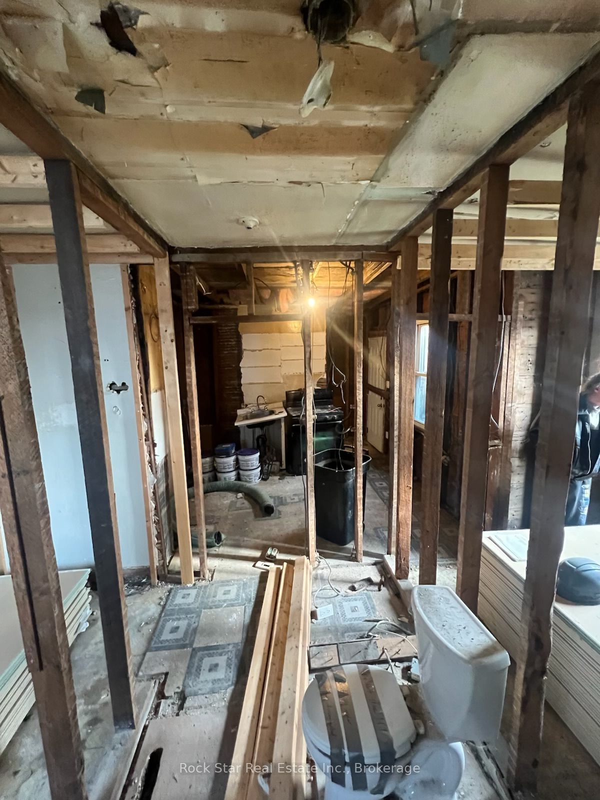 54 Crowland Avenue Property Photo 12