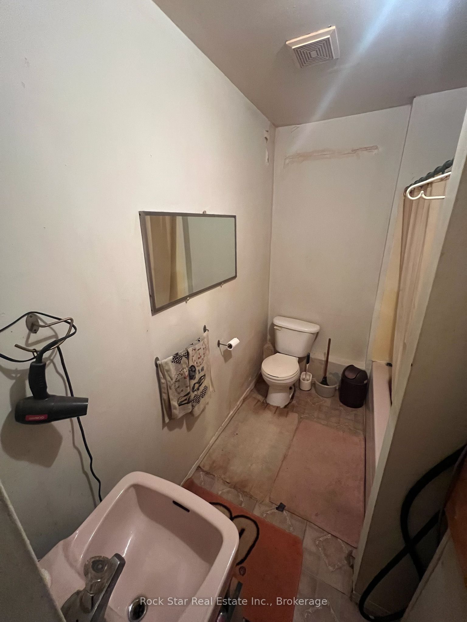 54 Crowland Avenue Property Photo 17