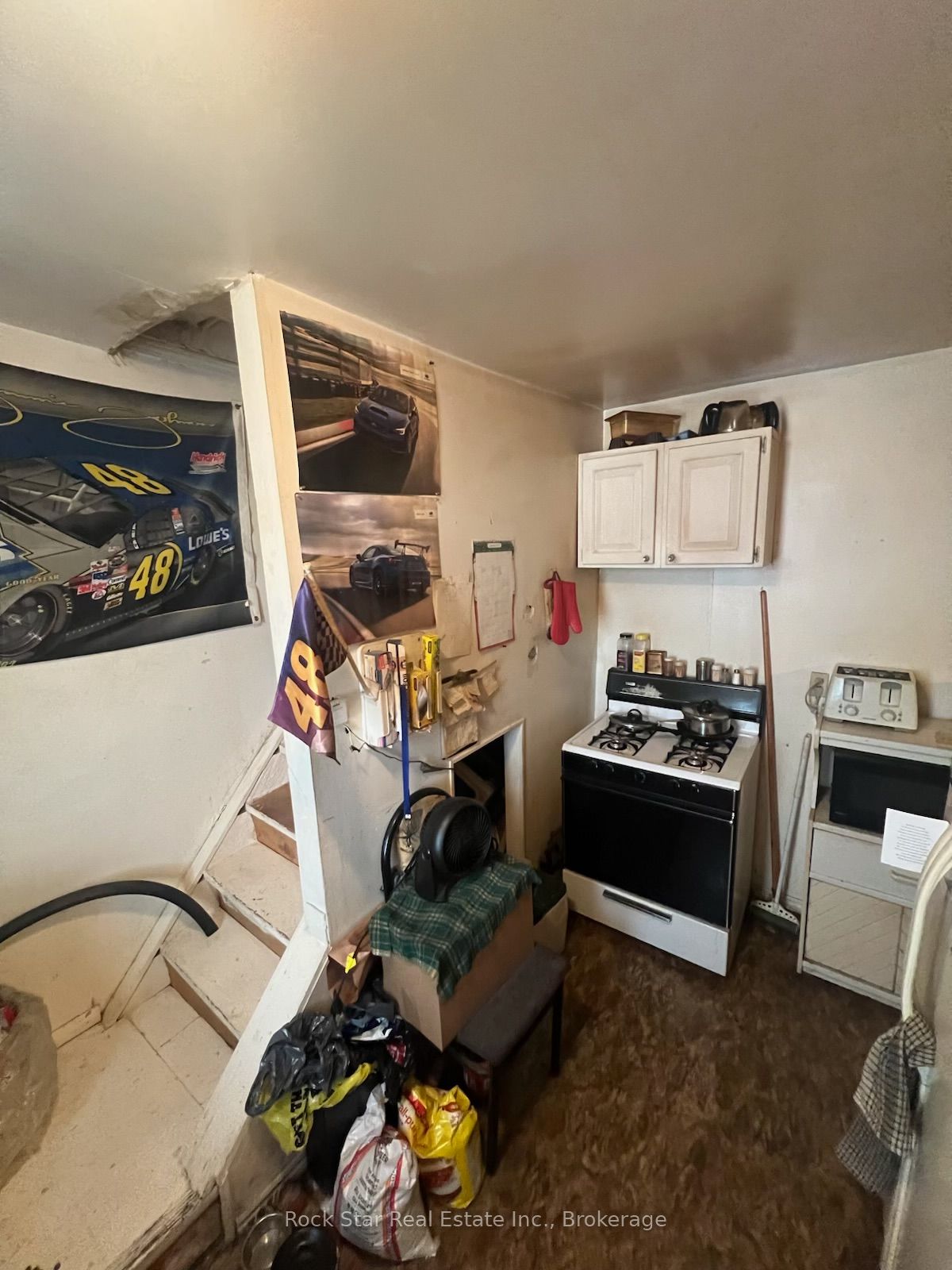 54 Crowland Avenue Property Photo 19