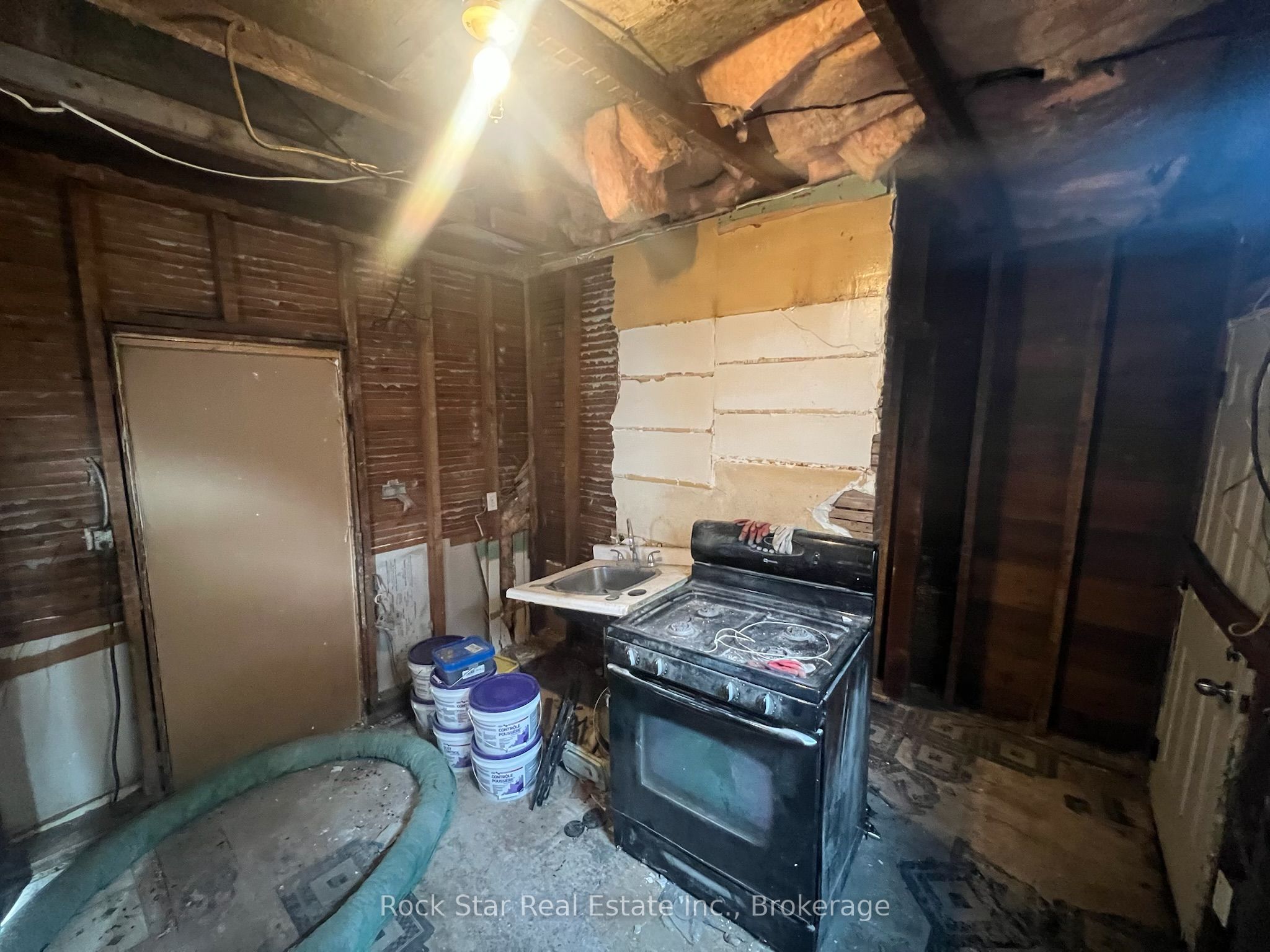 54 Crowland Avenue Property Photo 12