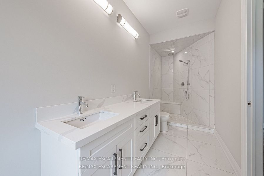 63 Cesar Place Property Photo 19