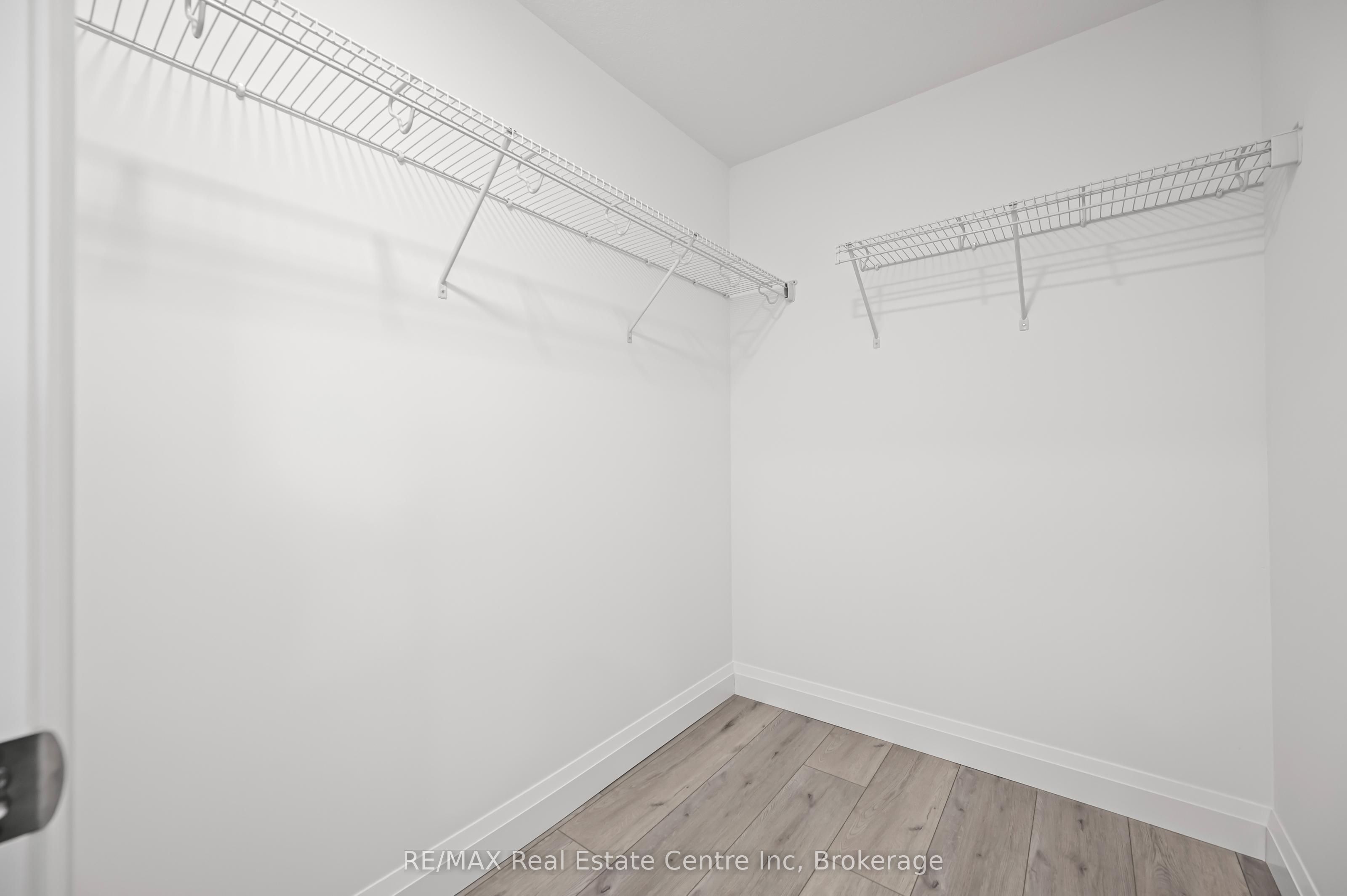 182 Bridge Crescent 7 Property Photo 22
