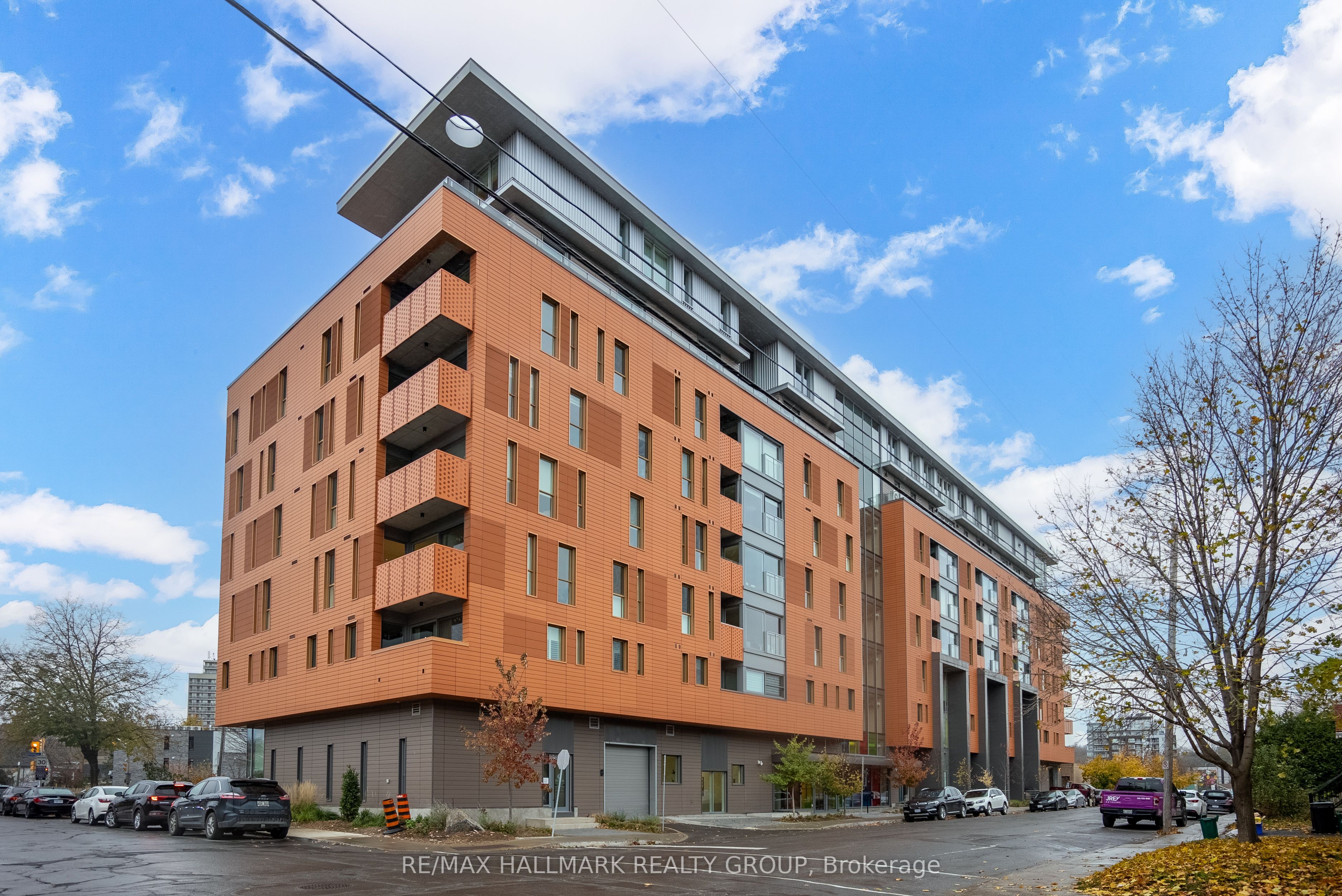 135 Barrette Street 607 Property Photo 1