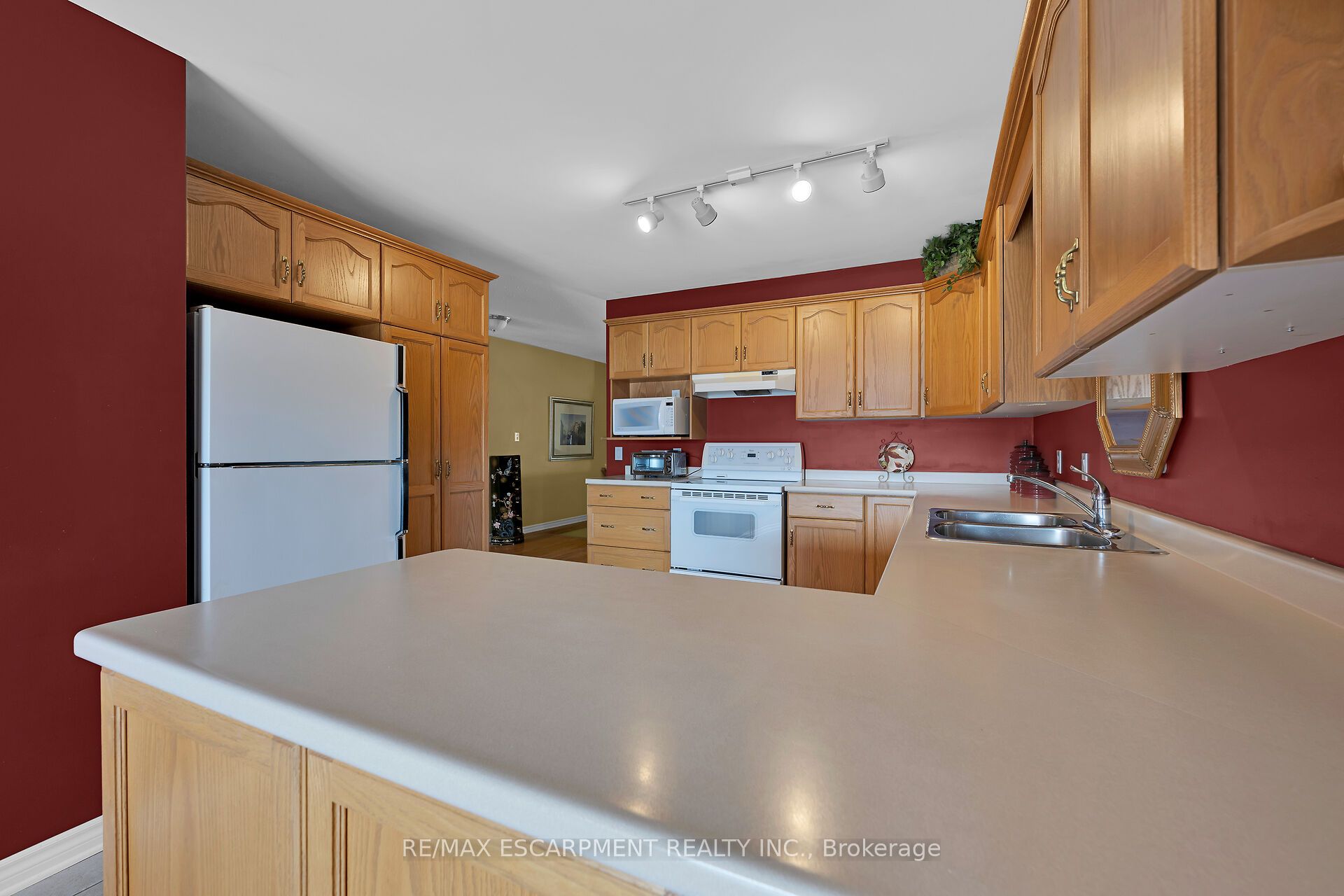1439 Niagara Stone Road 18 Property Photo 12