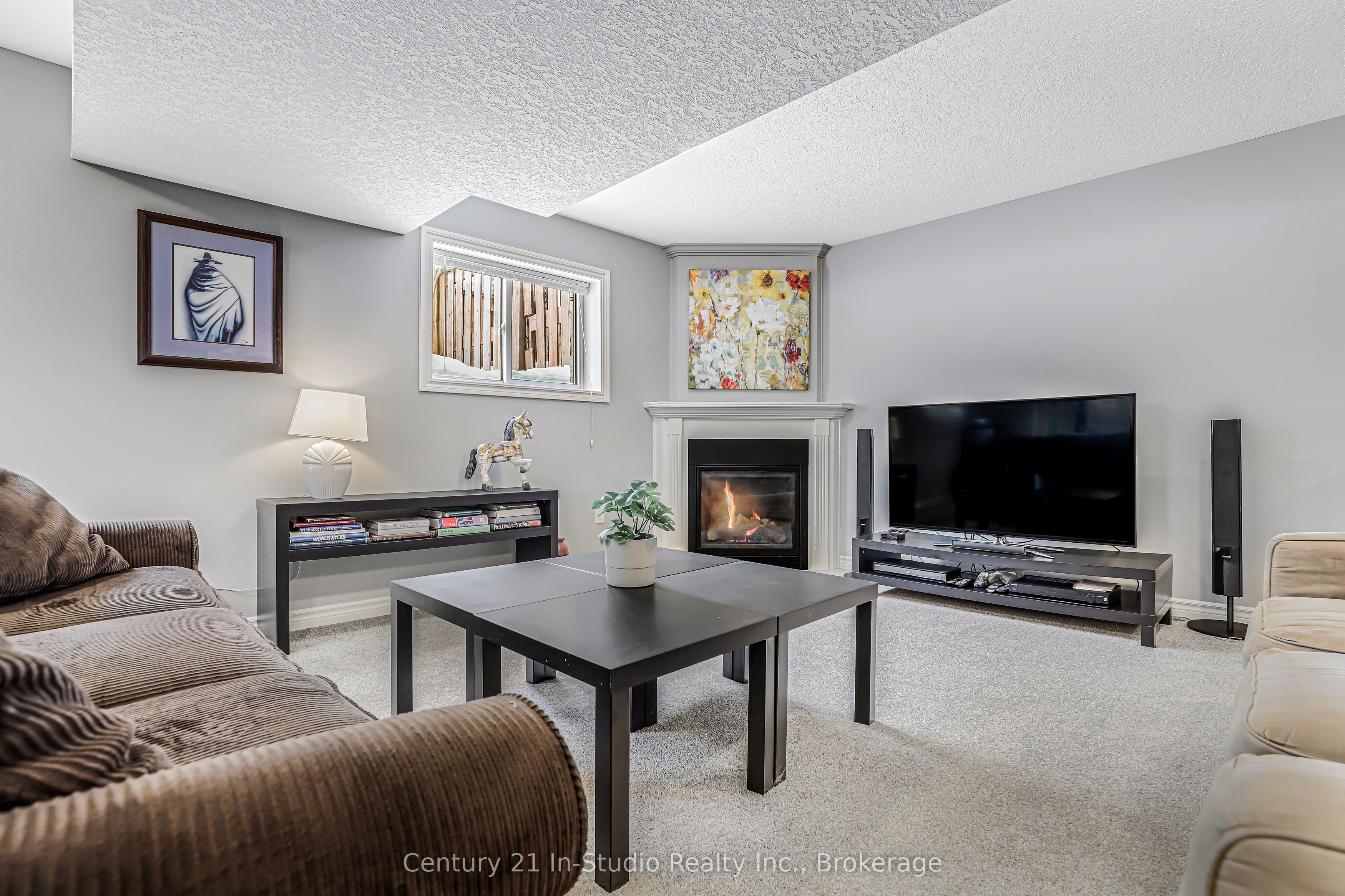 392 Peirson Avenue Property Photo 33