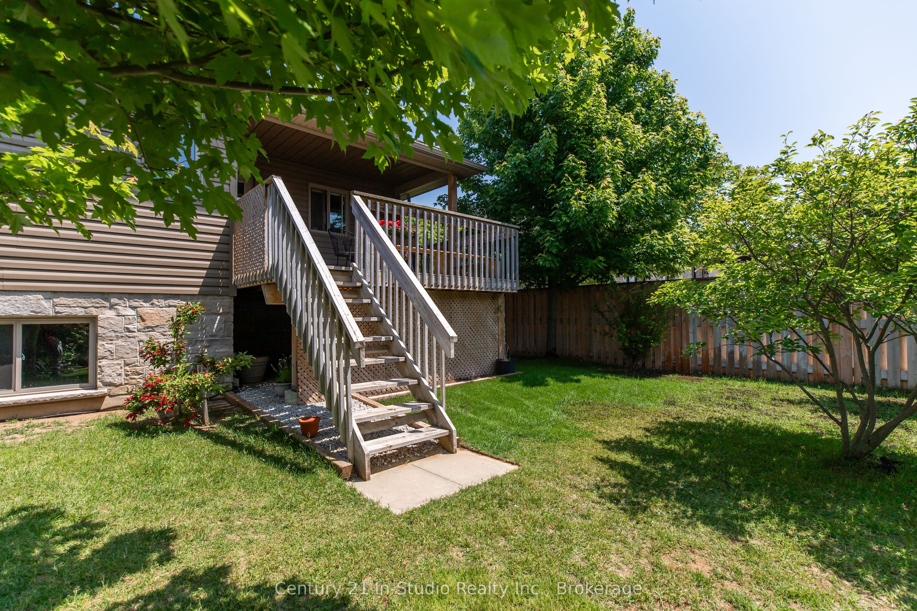392 Peirson Avenue Property Photo 49