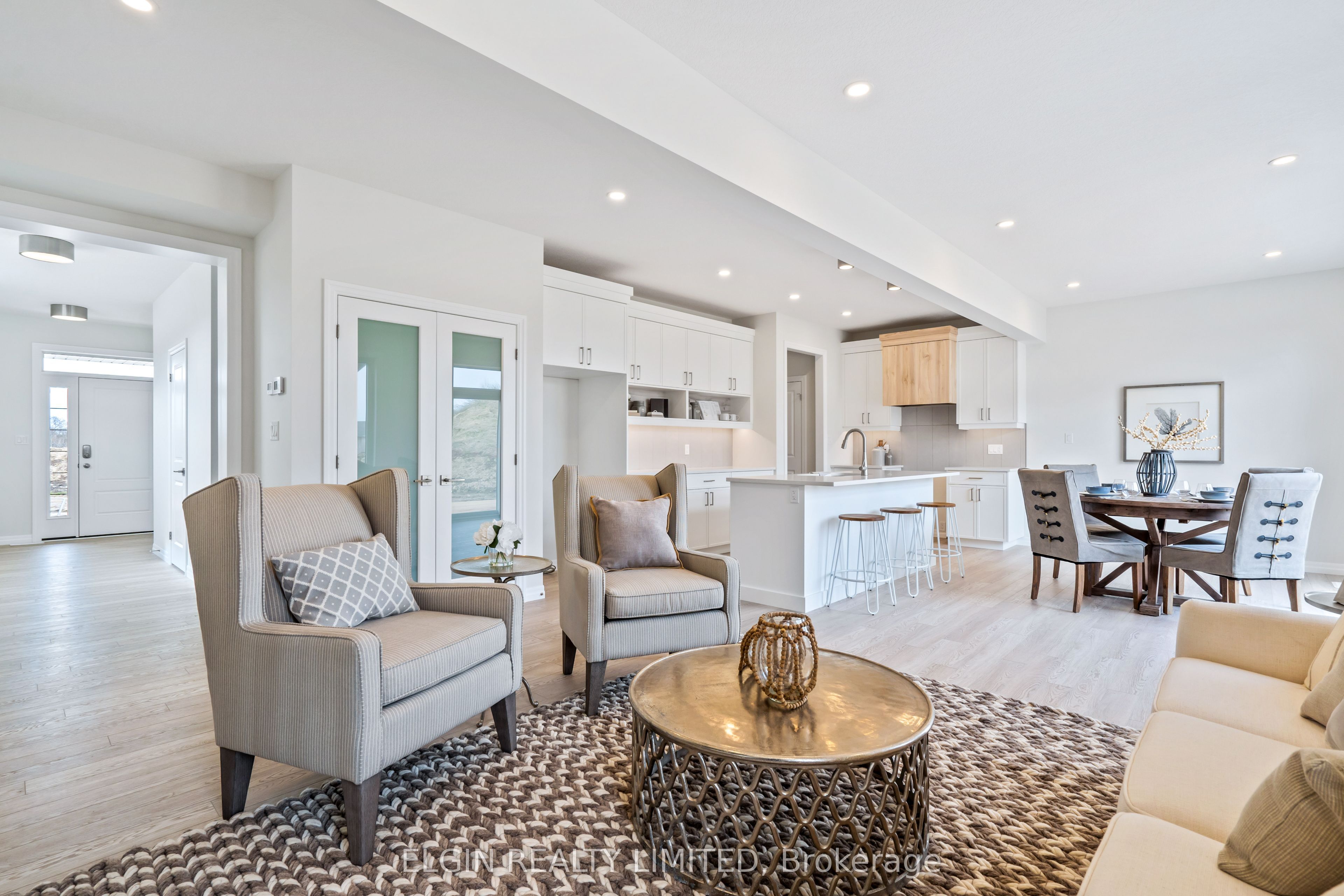 37 Hemlock Crescent Property Photo 6