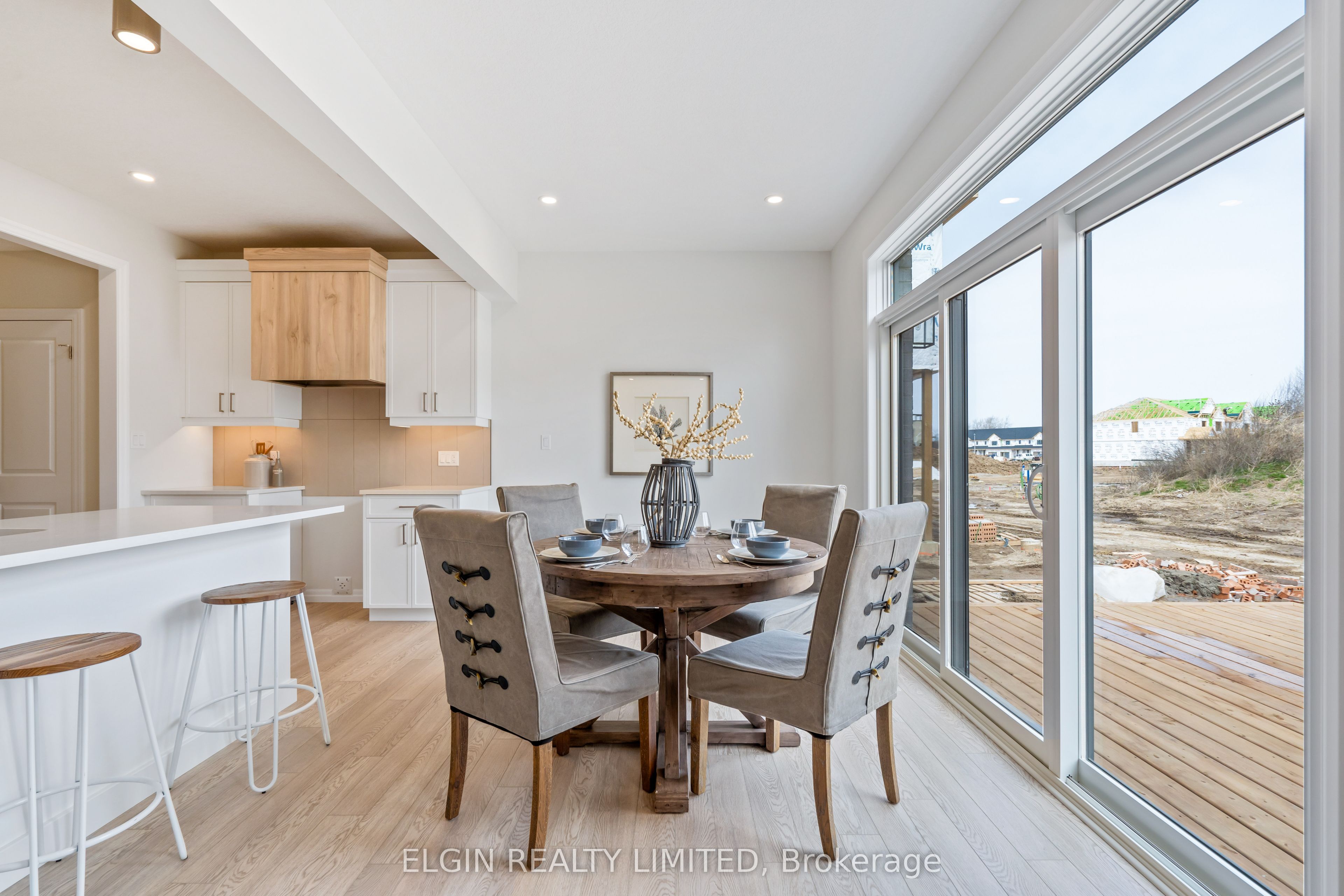 37 Hemlock Crescent Property Photo 7