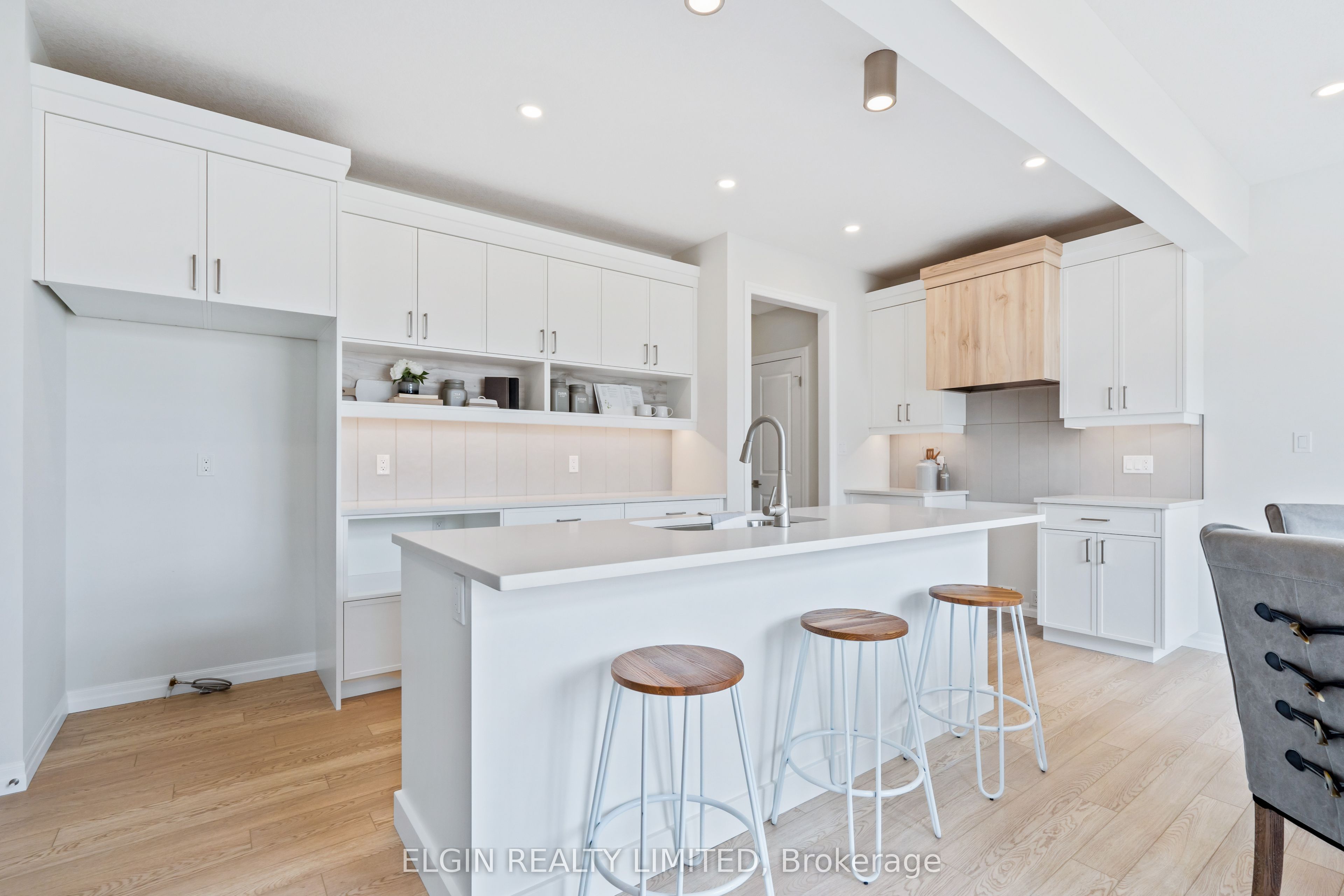 37 Hemlock Crescent Property Photo 12