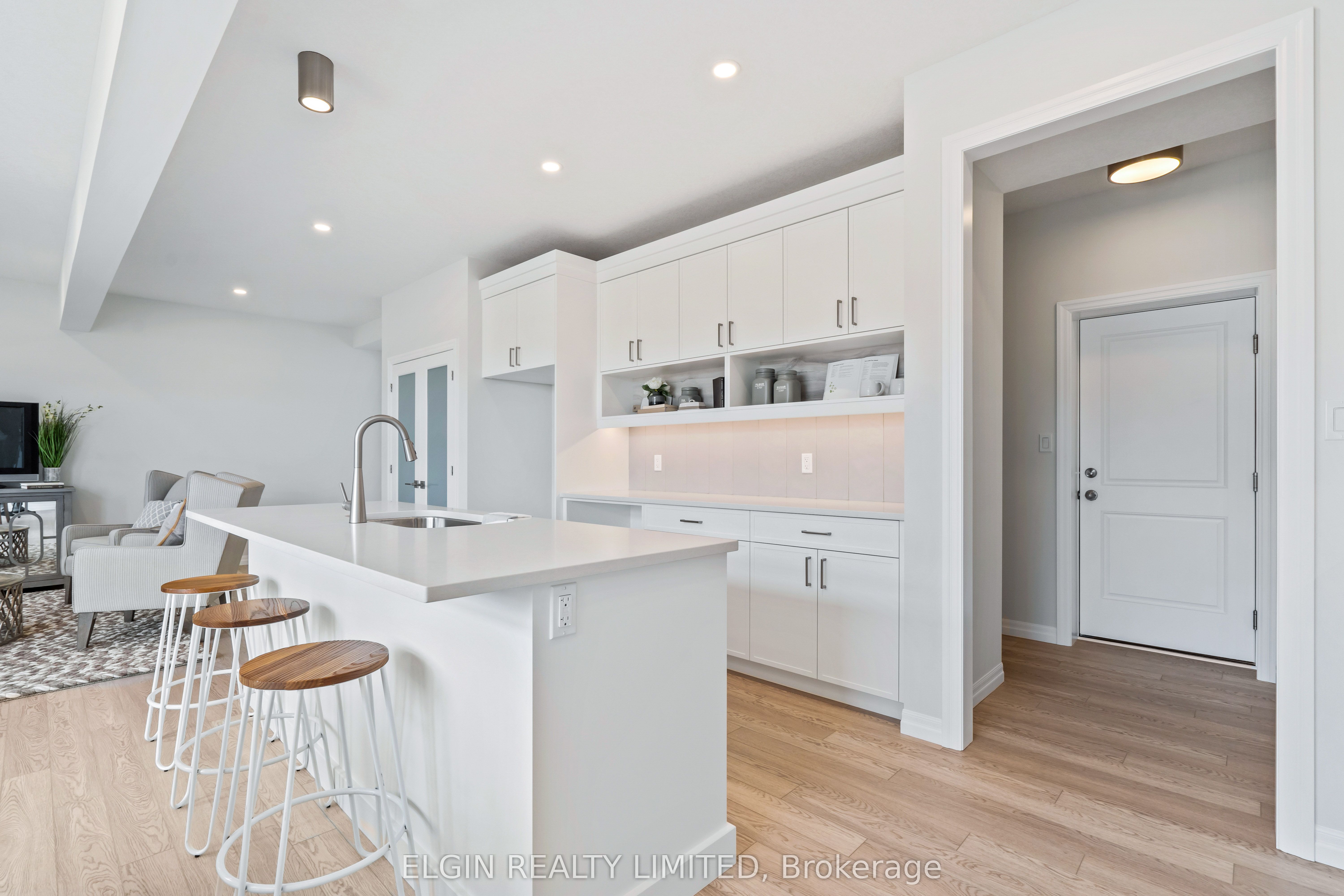 37 Hemlock Crescent Property Photo 13