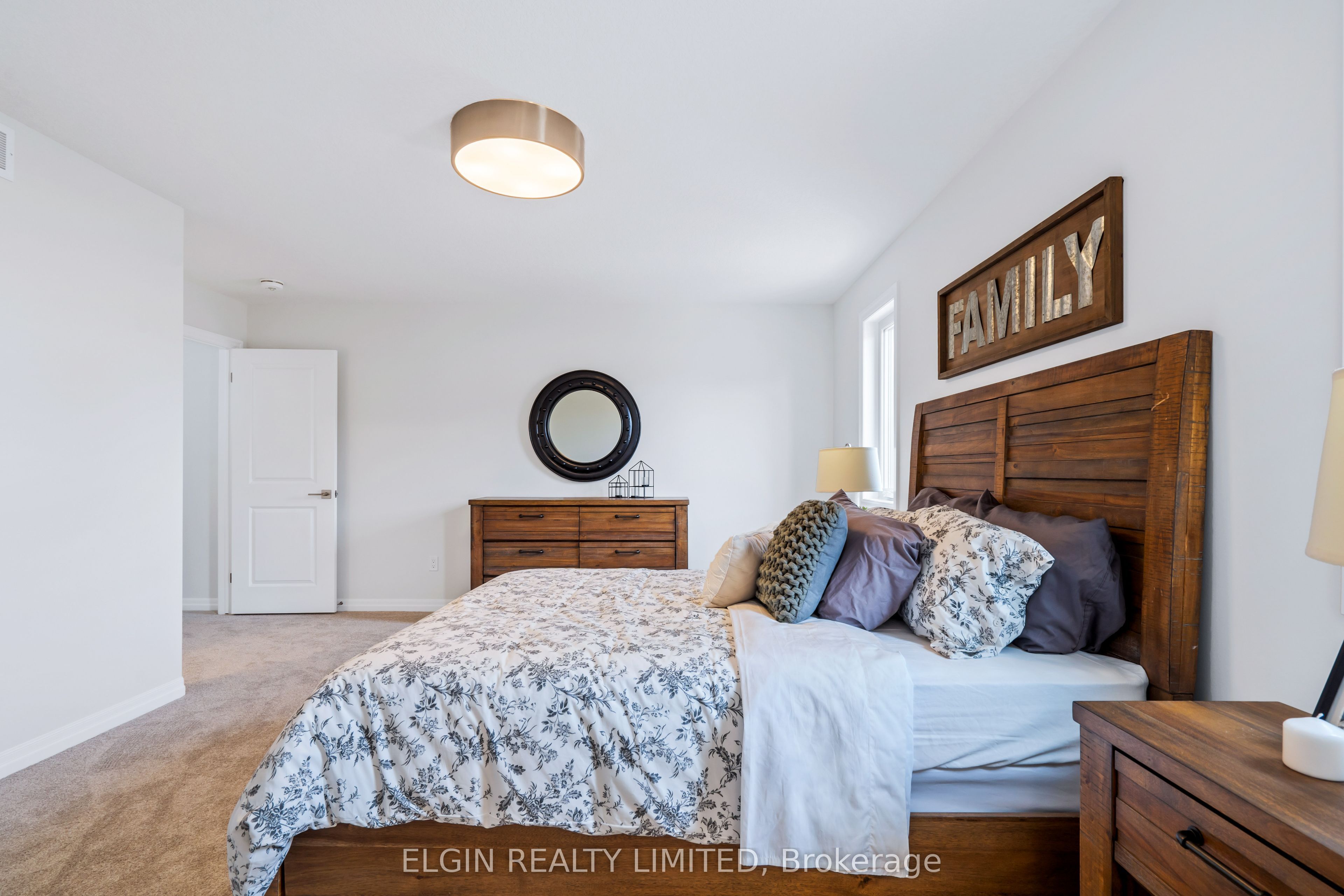 37 Hemlock Crescent Property Photo 21