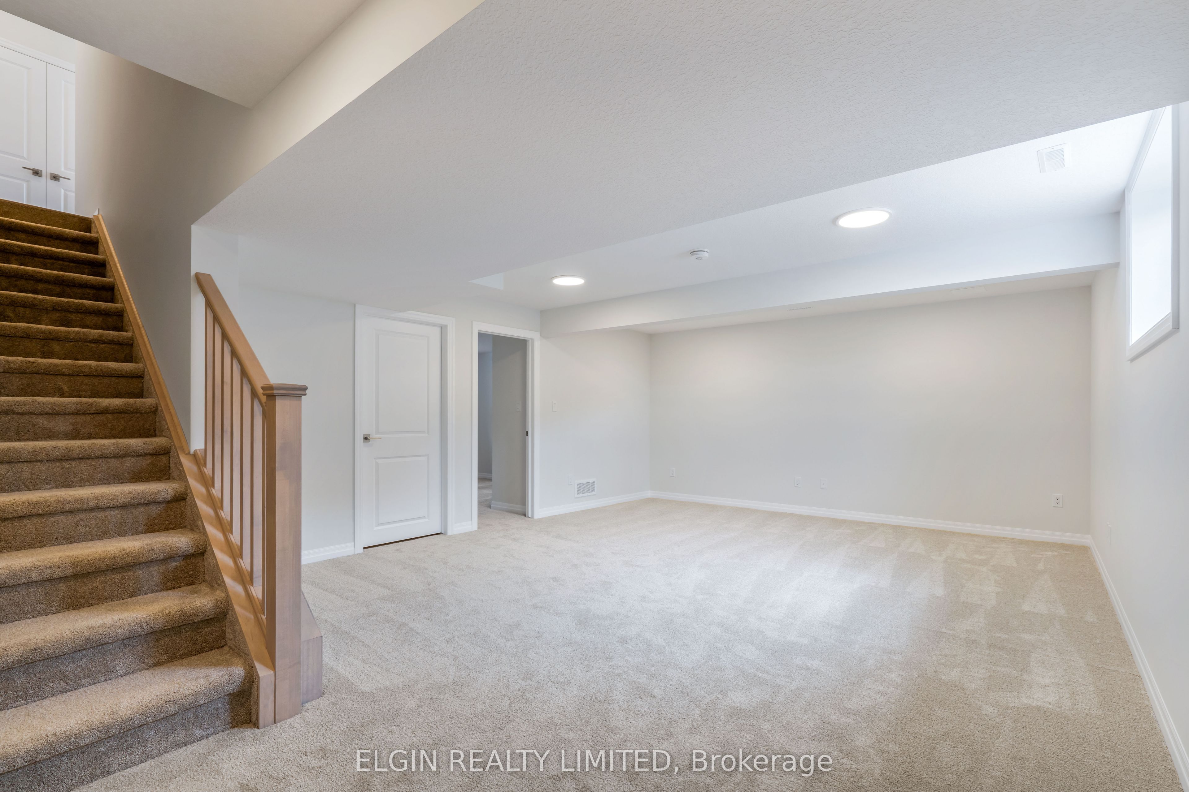 37 Hemlock Crescent Property Photo 35