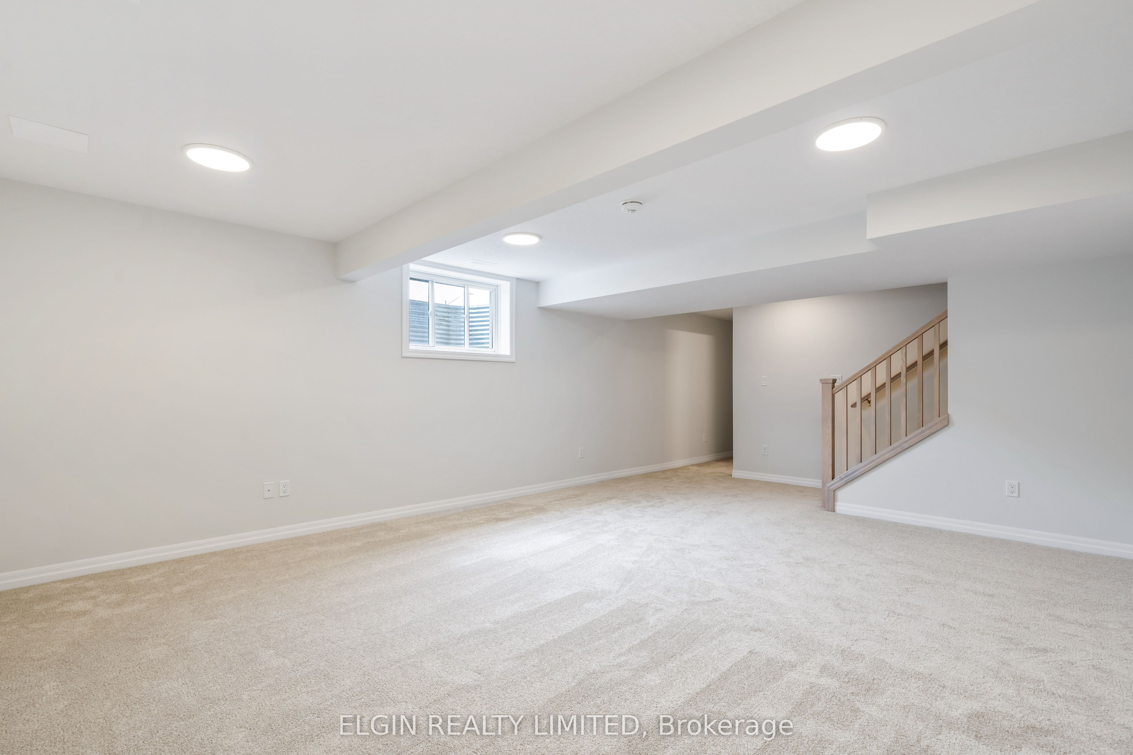 37 Hemlock Crescent Property Photo 37