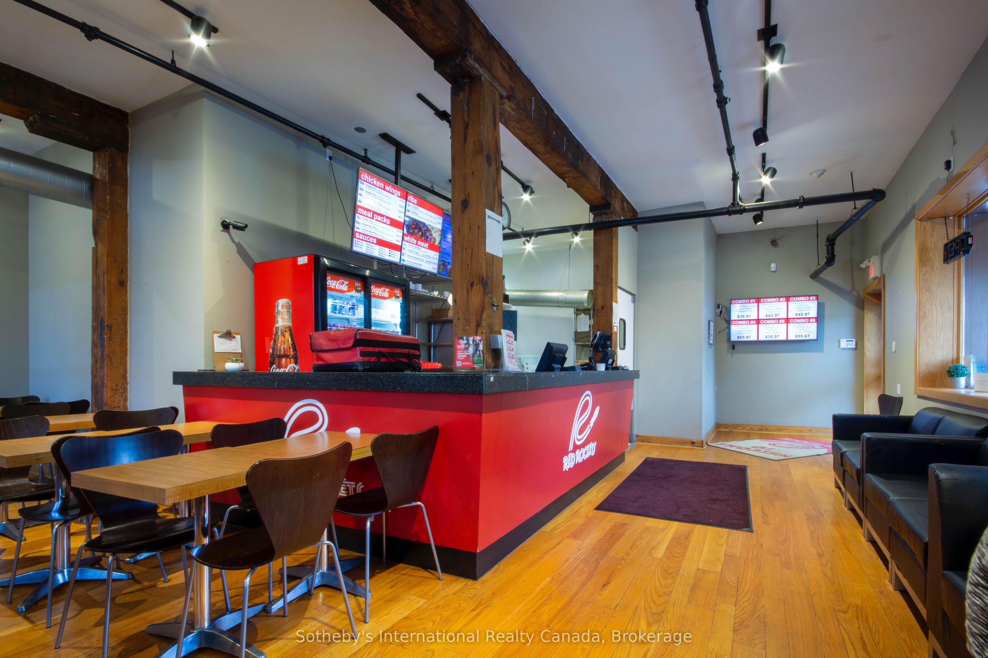 15 Wellington Street Property Photo 8