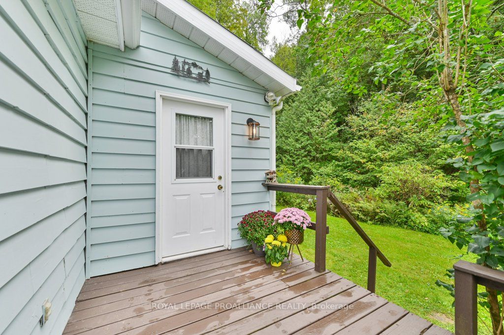 1018a Leisure Lane Property Photo 7