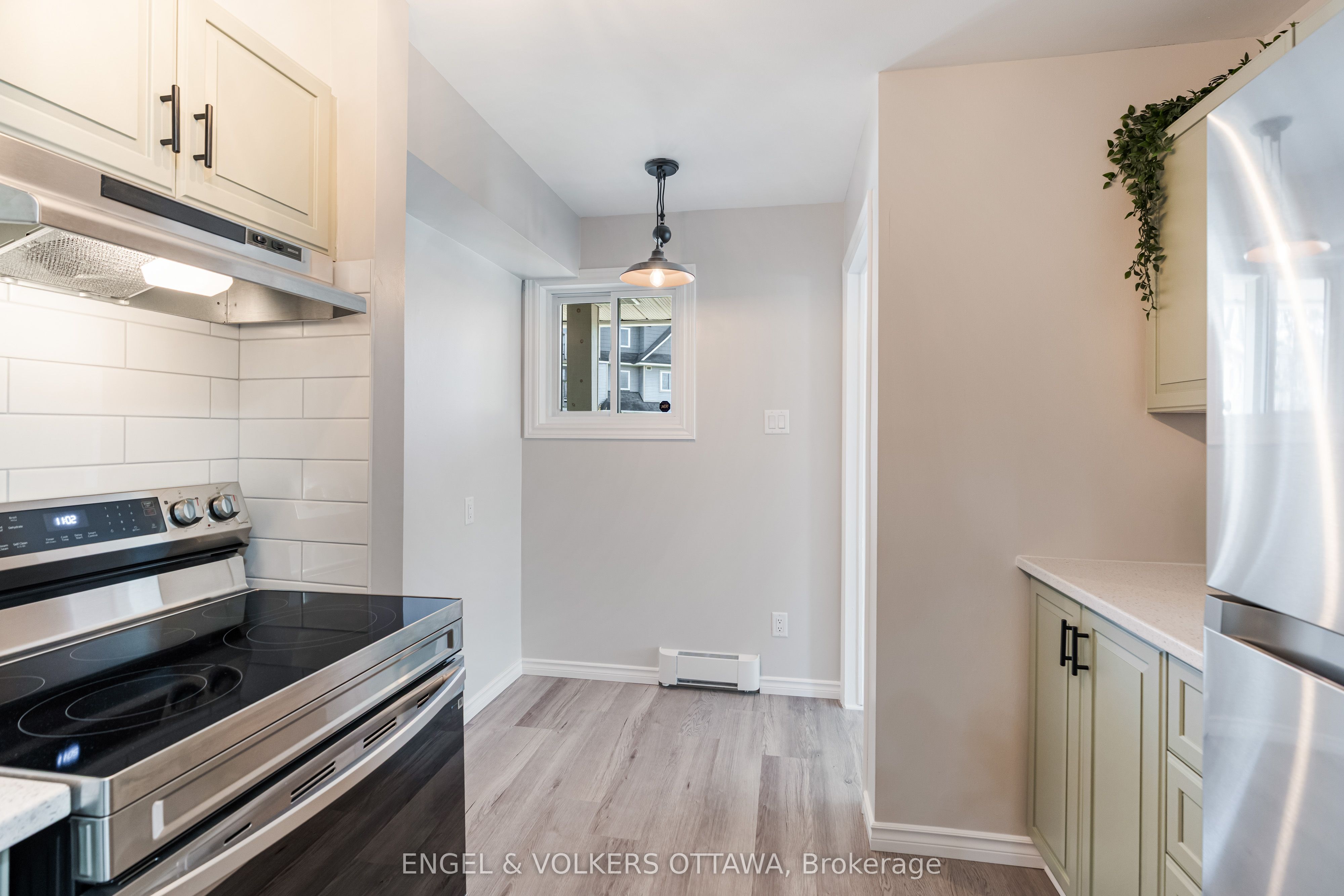 1504 Tanguay Court Property Photo 6
