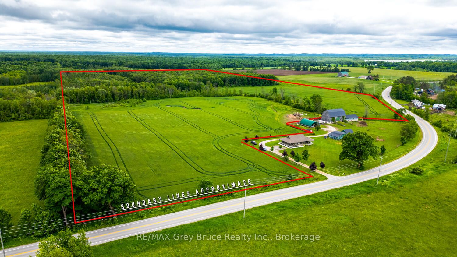 402622 Grey 17 Road Property Photo 1