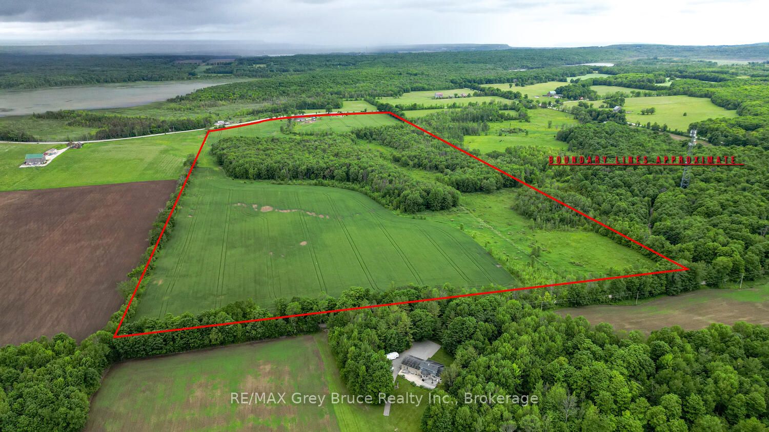 402622 Grey 17 Road Property Photo 2