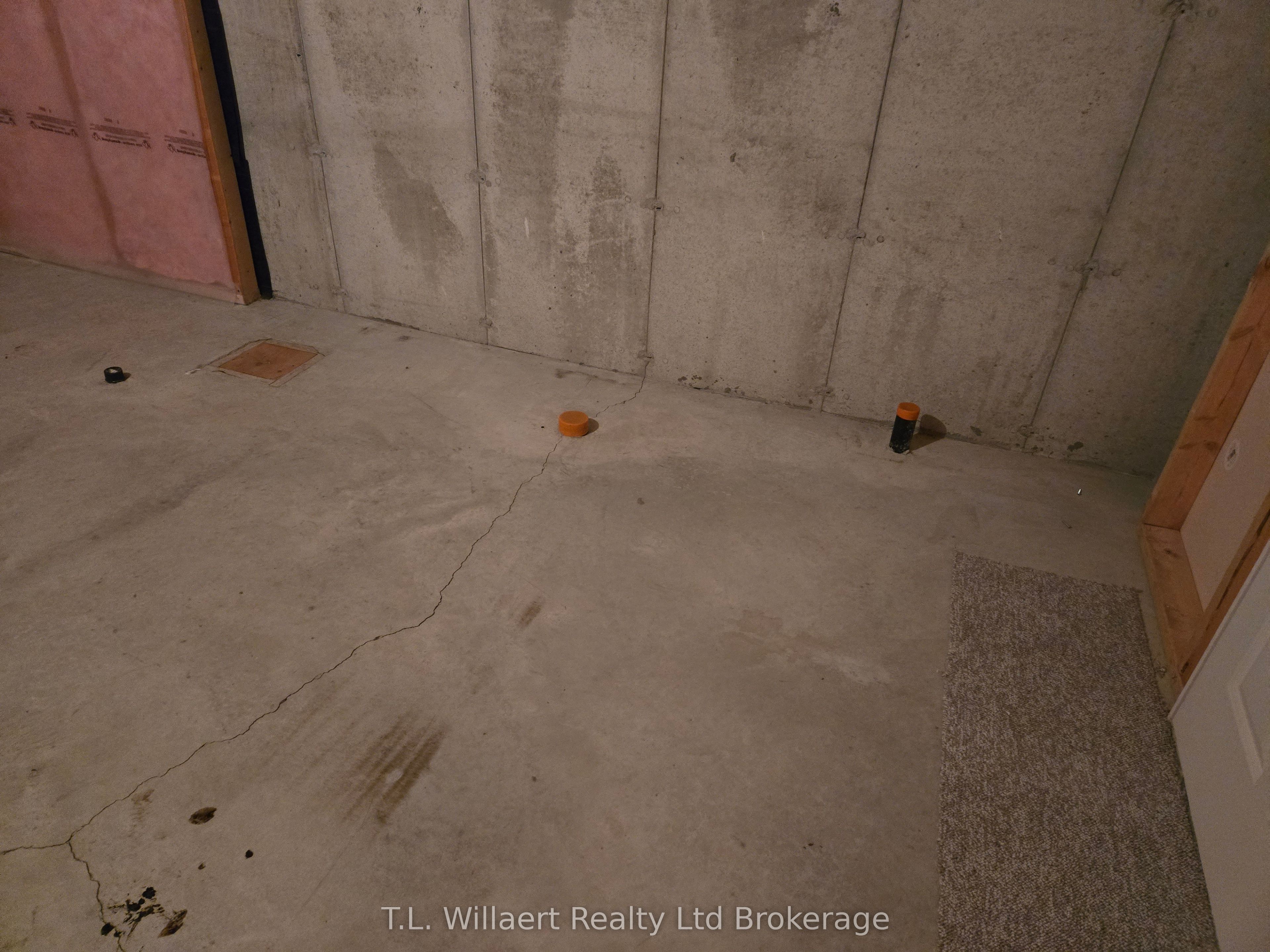 7-105 King Street Property Photo 14