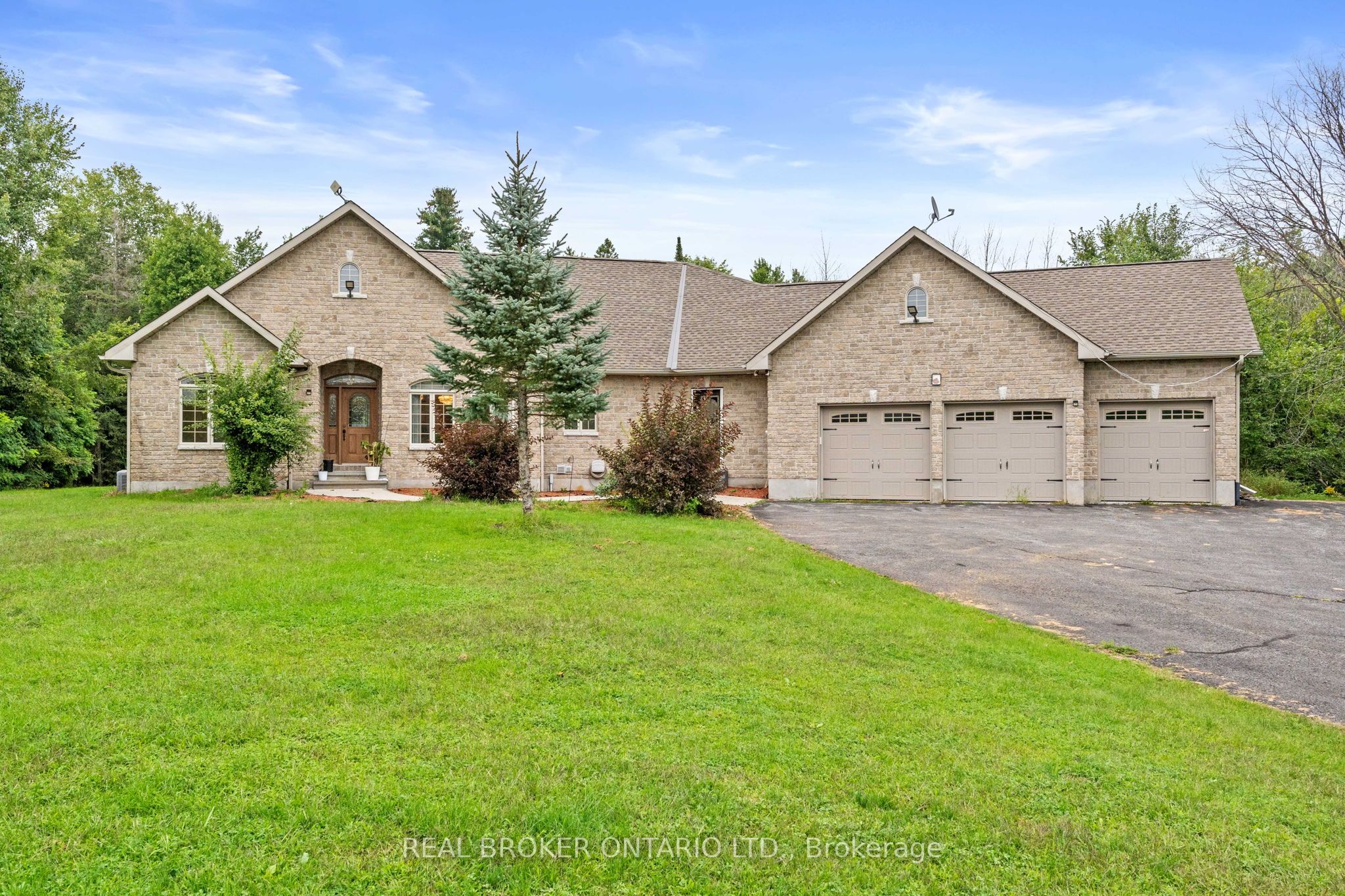 3464 Greenland Road Property Photo