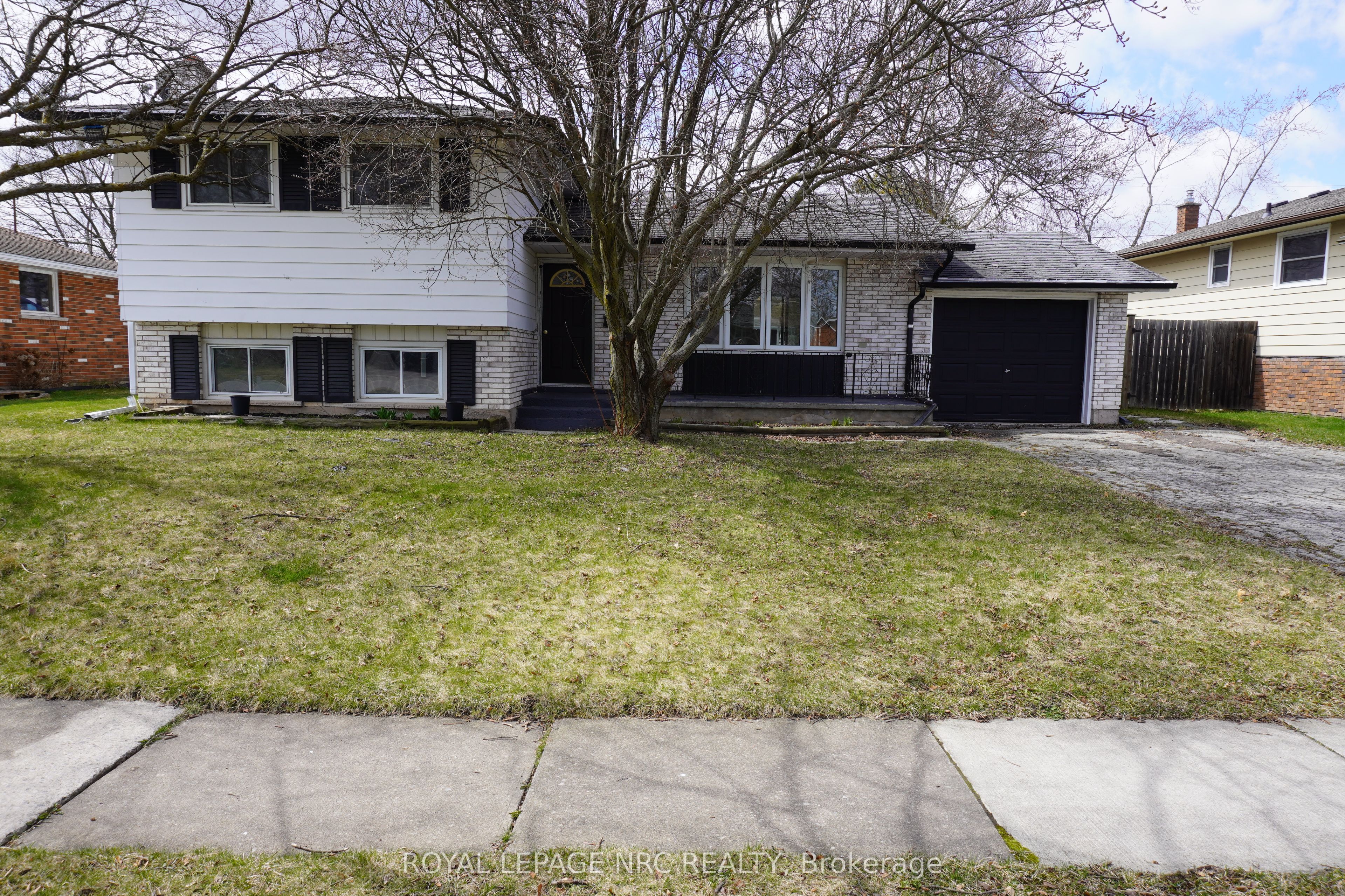 21 Idylwood Road Property Photo 1