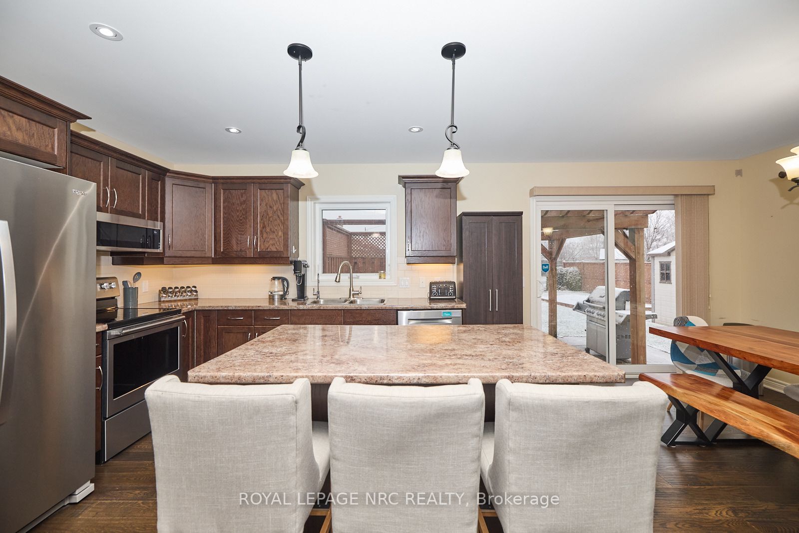 171 Classic Avenue Property Photo 8