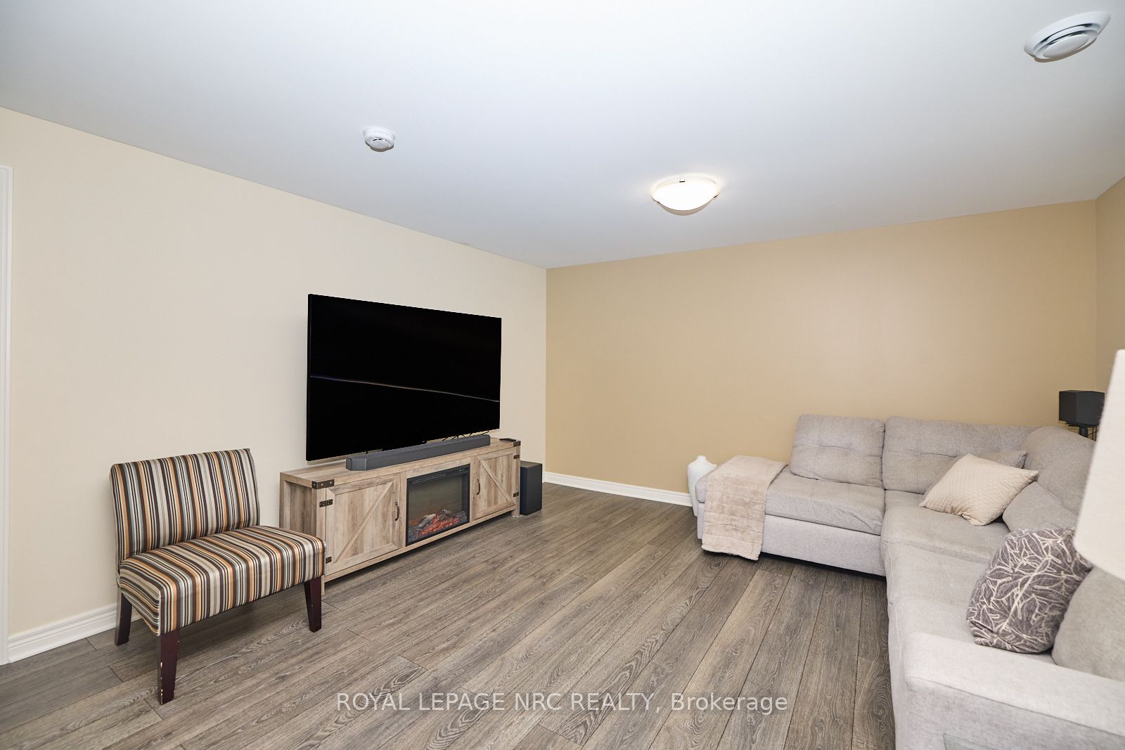 171 Classic Avenue Property Photo 25