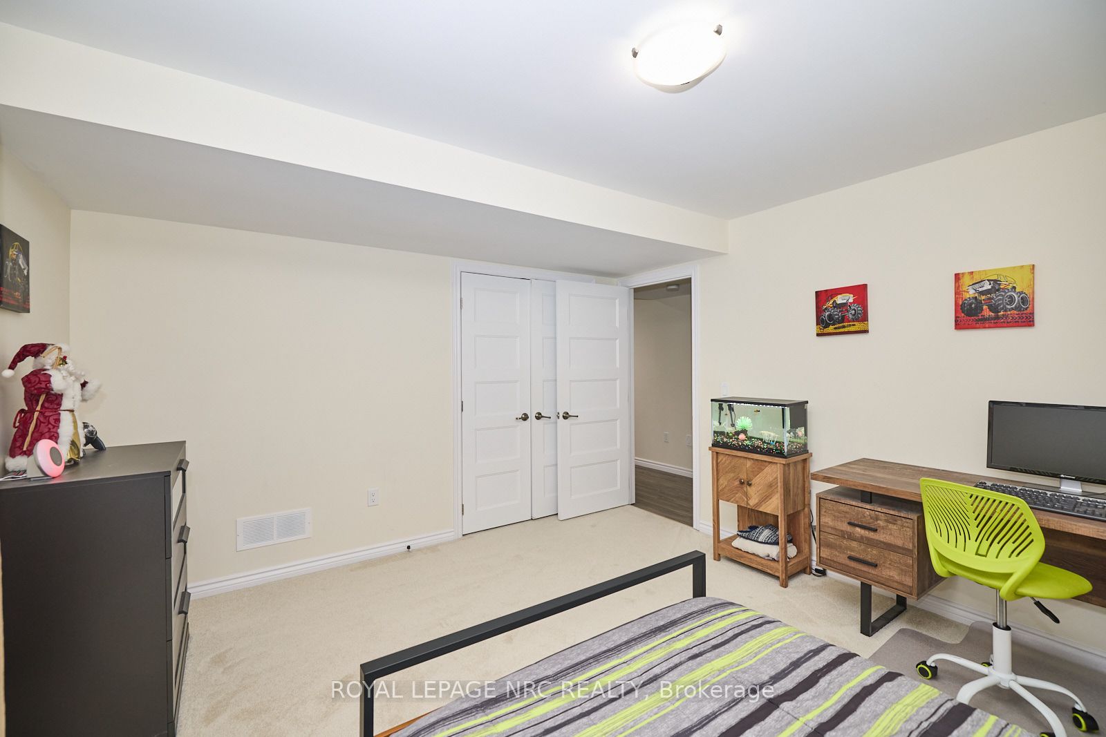 171 Classic Avenue Property Photo 27