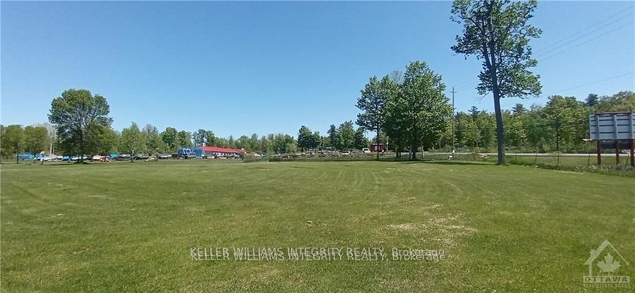 5056 Calabogie Road Property Photo 10