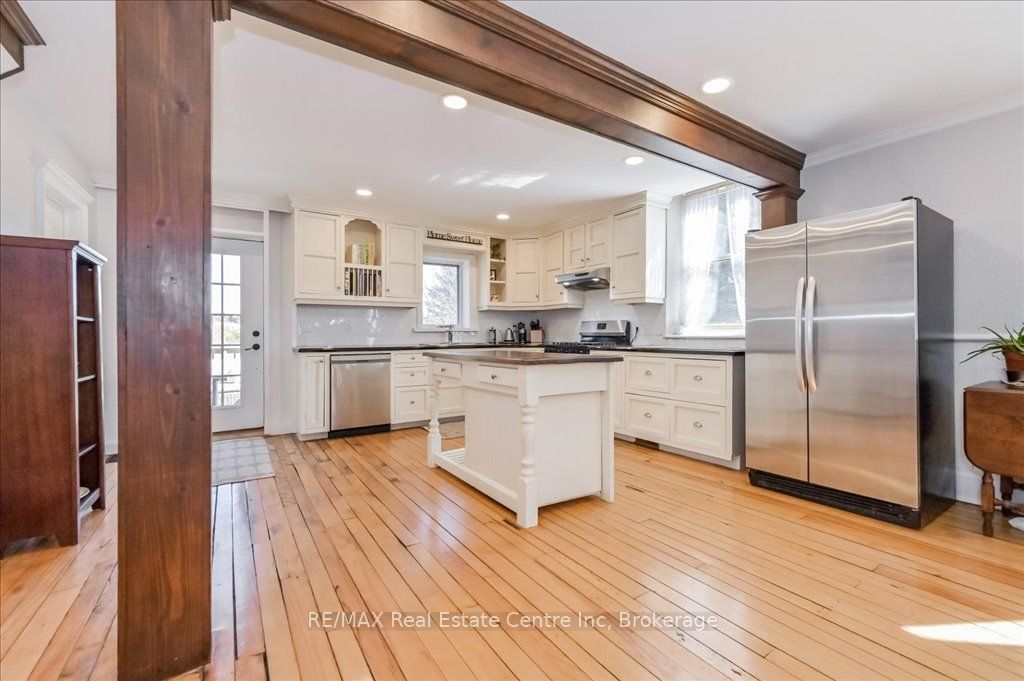 10 Mill Street Property Photo 17
