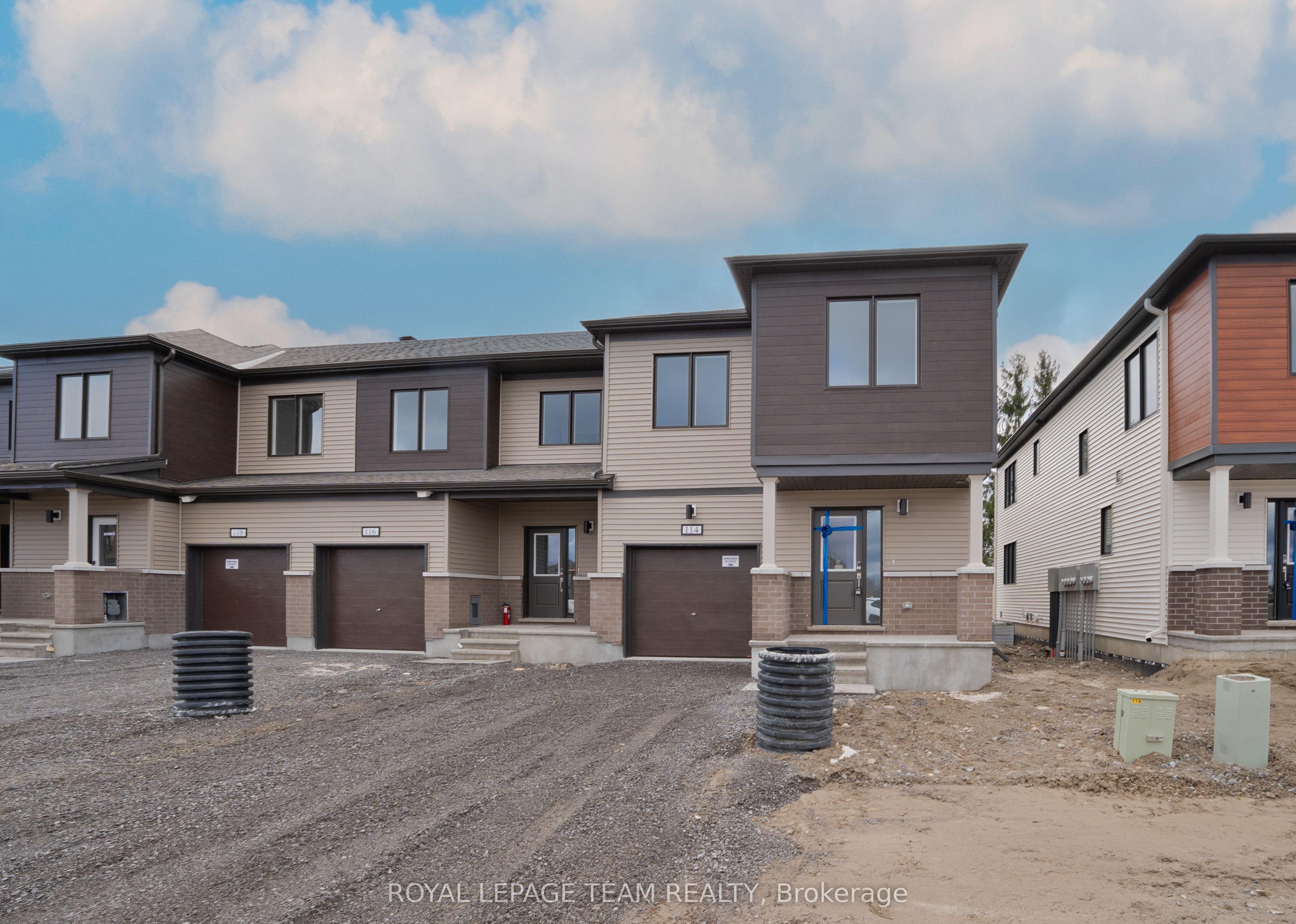 114 Robert Perry Street Property Photo