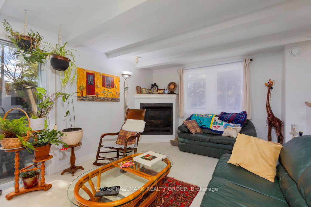 613 Property Photo 10