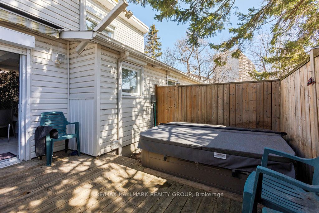 613 Property Photo 11
