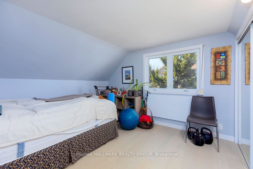 613 Property Photo 16