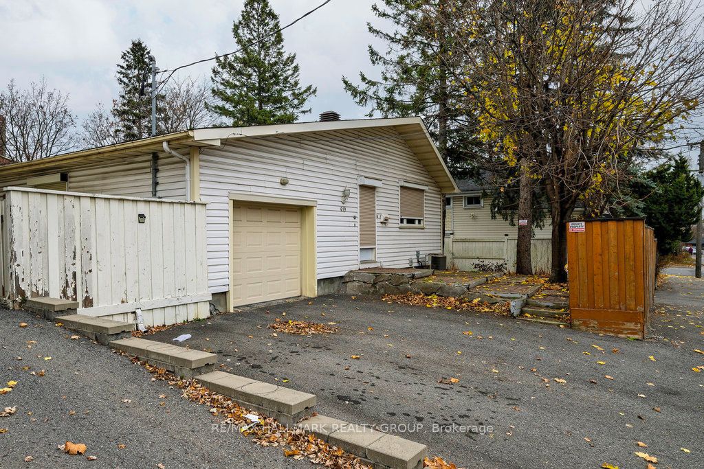 613 Property Photo 17