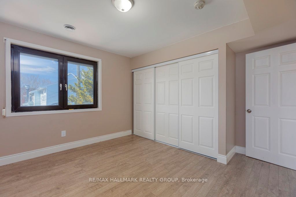 613 Property Photo 31