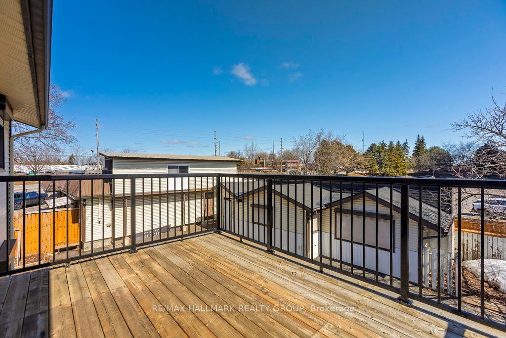 613 Property Photo 34