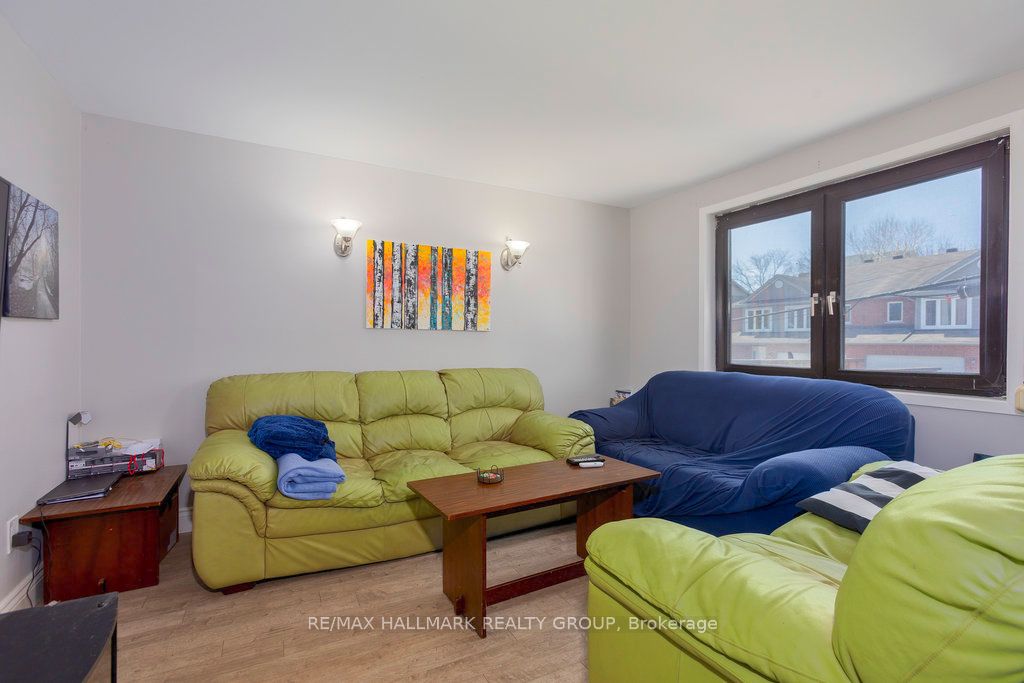 613 Property Photo 35