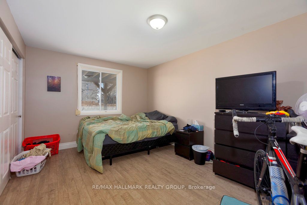 613 Property Photo 38