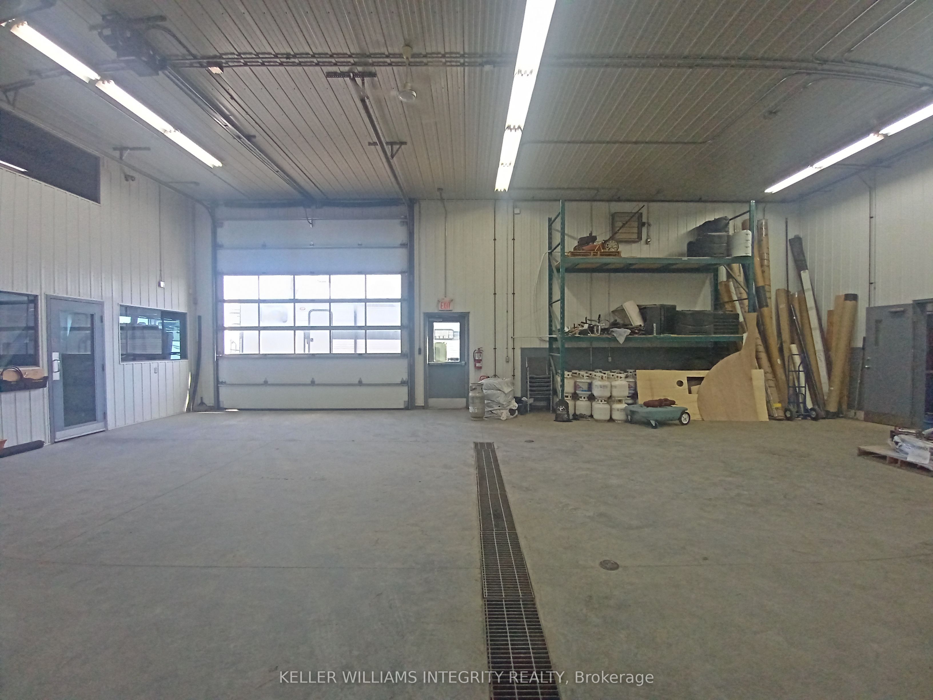 2724 Laurier Street Property Photo 10