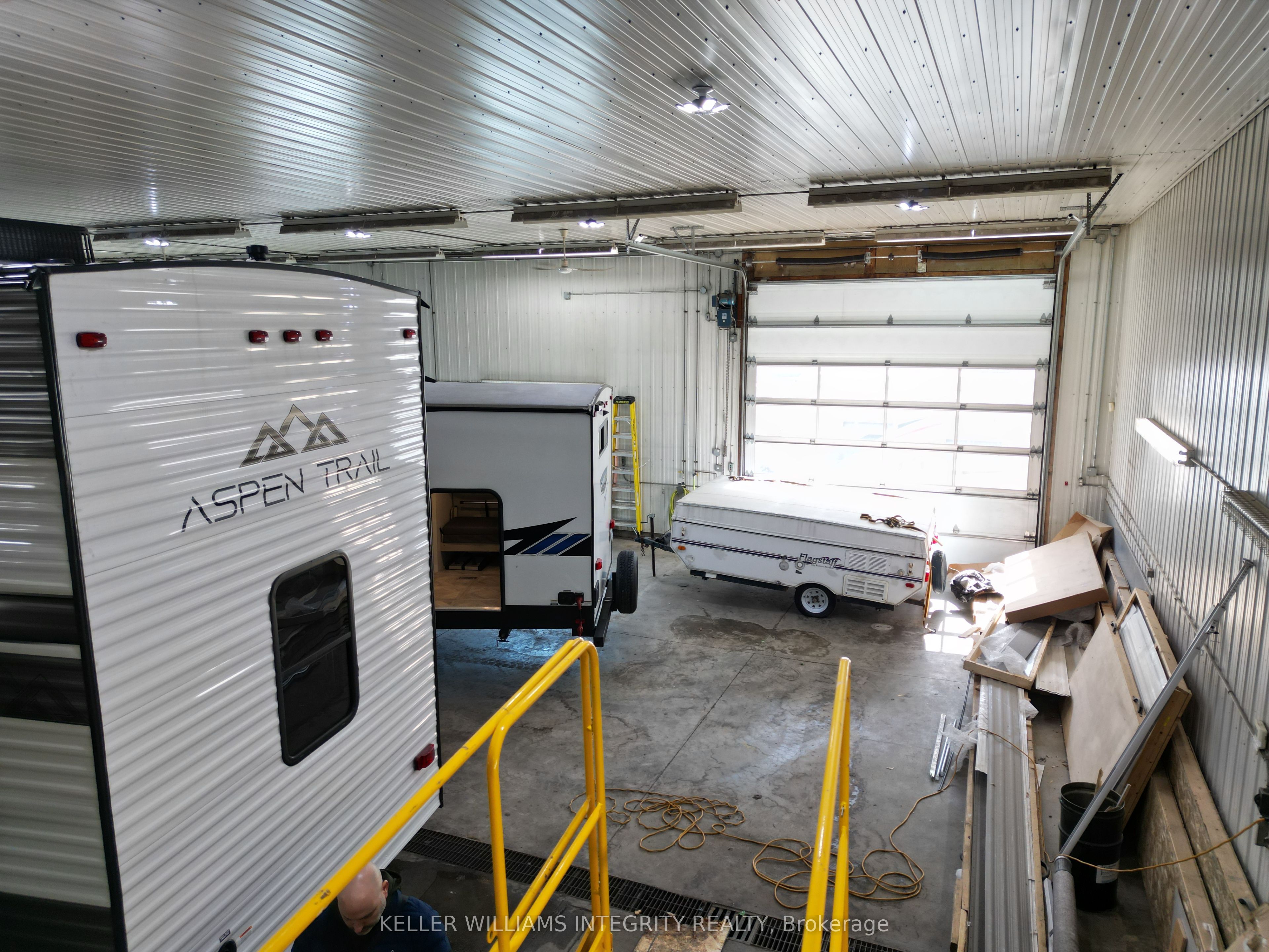 2724 Laurier Street Property Photo 16